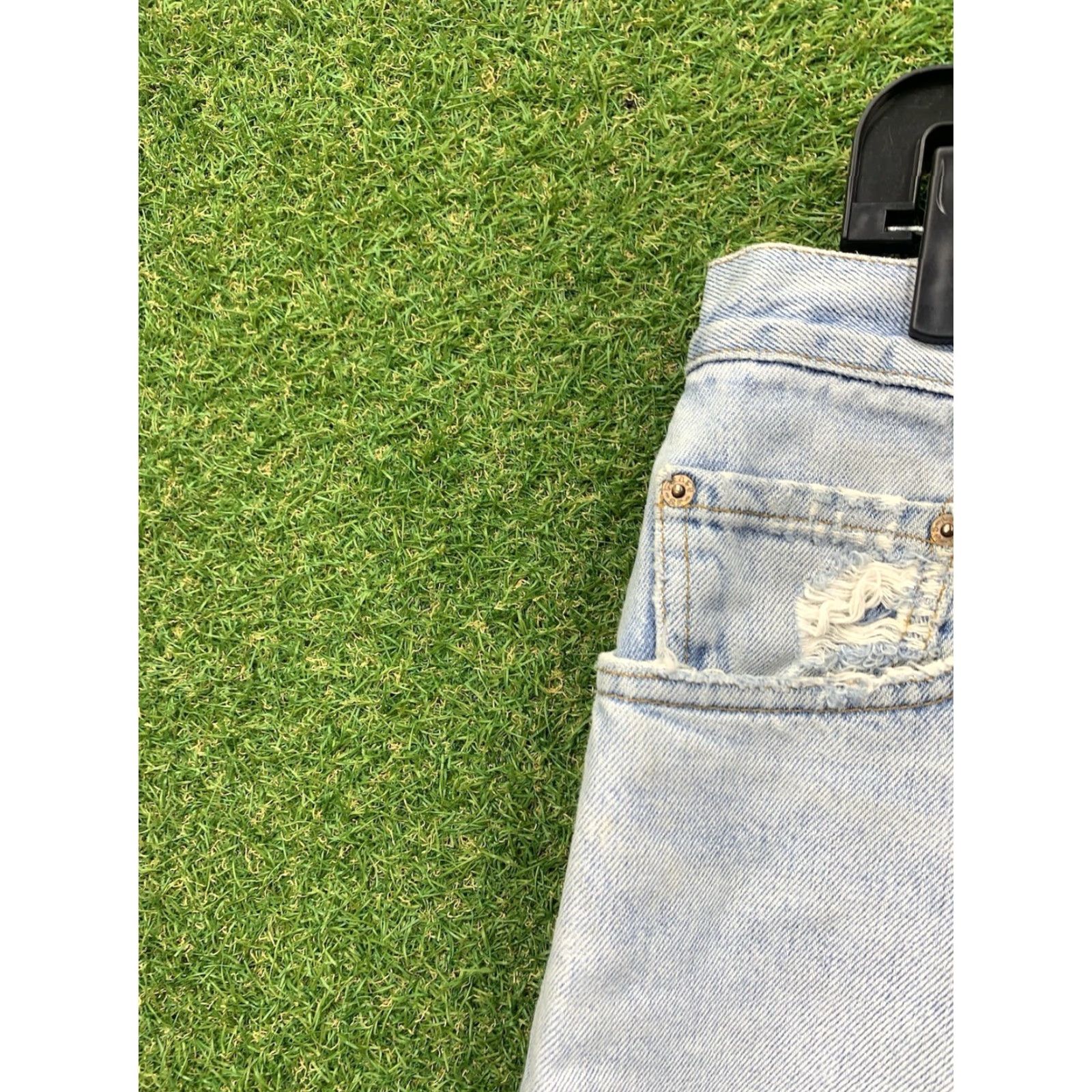 Levi's VINTAGE Levi's 560 Jeans Mens 33x30 Tapered Loose Fit Denim Made in USA 90s Retro Size US 33 - 4 Thumbnail
