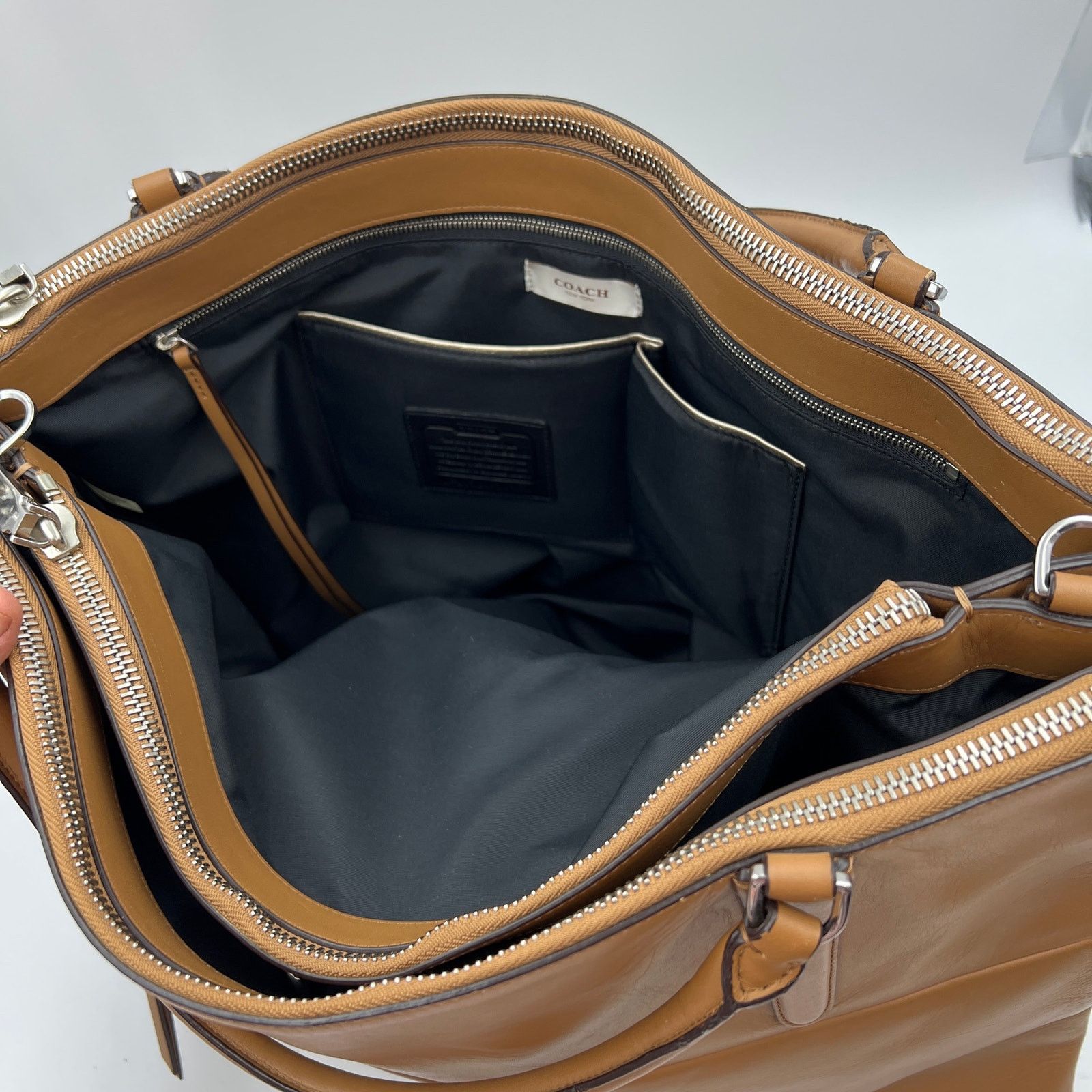 Coach Coach XL Borough Bag Camel Glove Tan Leather Handbag Purse Size ONE SIZE - 5 Thumbnail