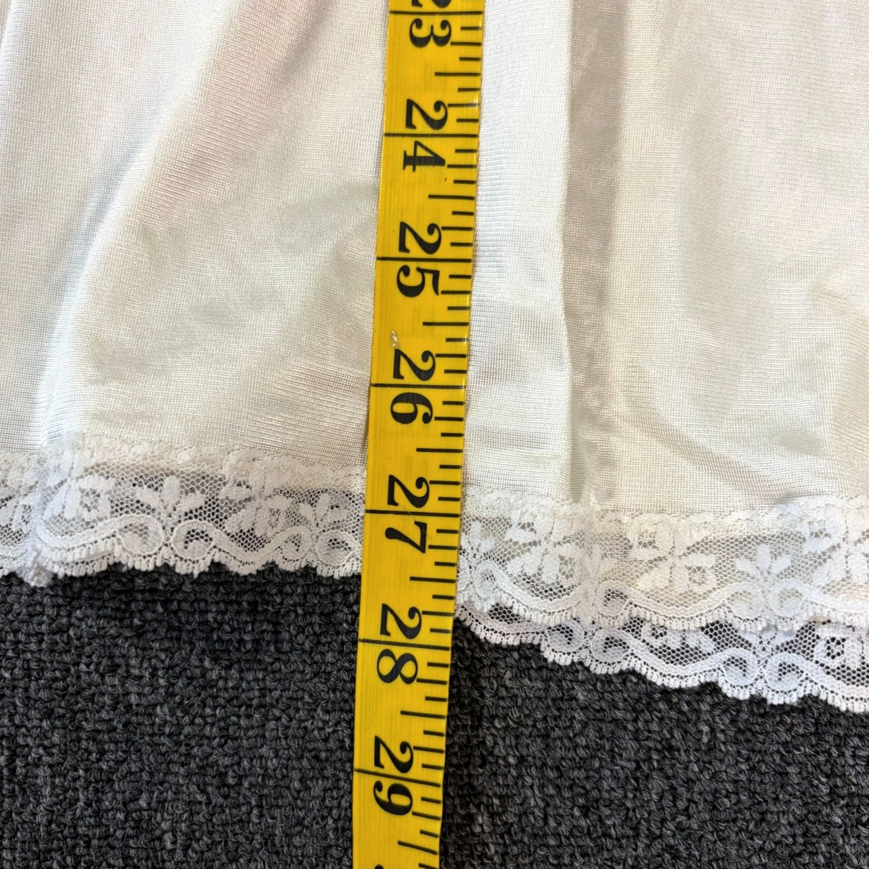 Vintage VINTAGE Y2K Ivory White Boho Satin Lace Midi Slip Skirt Women's Large Size 36" / US 14 / IT 50 - 4 Thumbnail