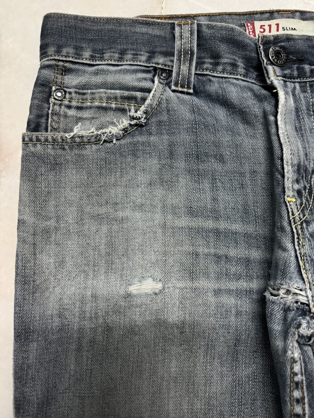 Levi's LEVI'S 511 SLIM VINTAGE Y2K GRUNGE THRASHED RARE Size US 33 - 6 Thumbnail