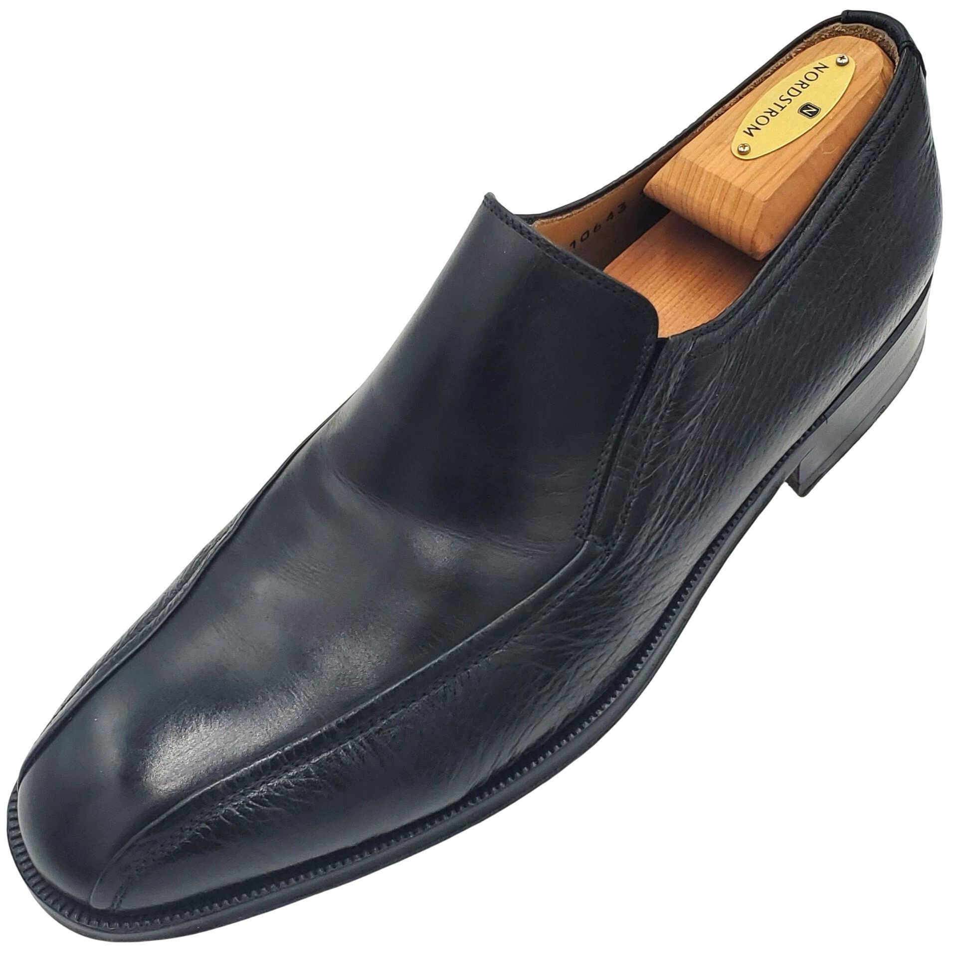Magnanni Spain Magnanni Men's size 10 Black Leather Loafer Dress Shoe Size US 10 / EU 43 - 1 Thumbnail