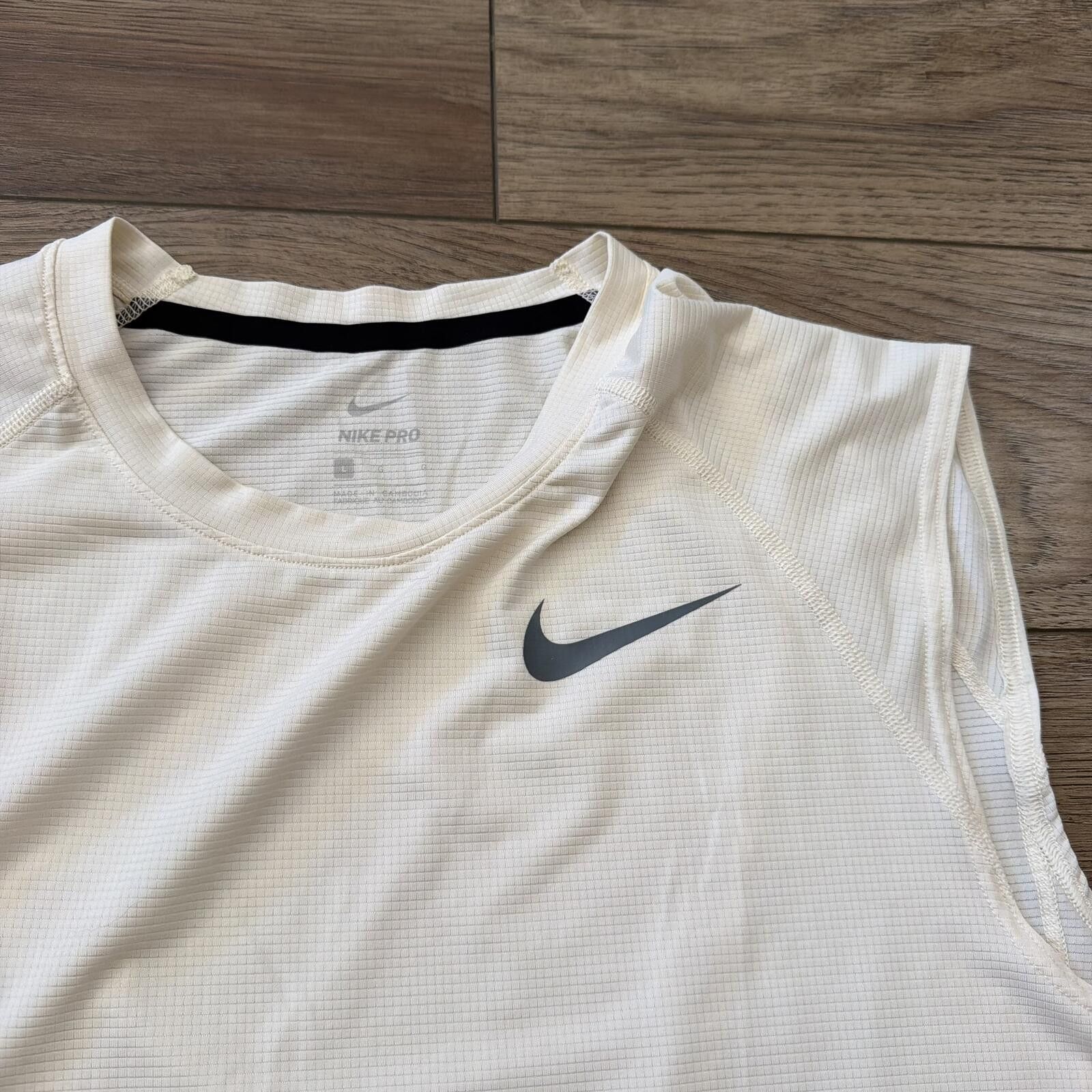 Nike Nike Pro Dri-Fit Sleeveless Shirt Training Gym Size L Size US L / EU 52-54 / 3 - 2 Thumbnail