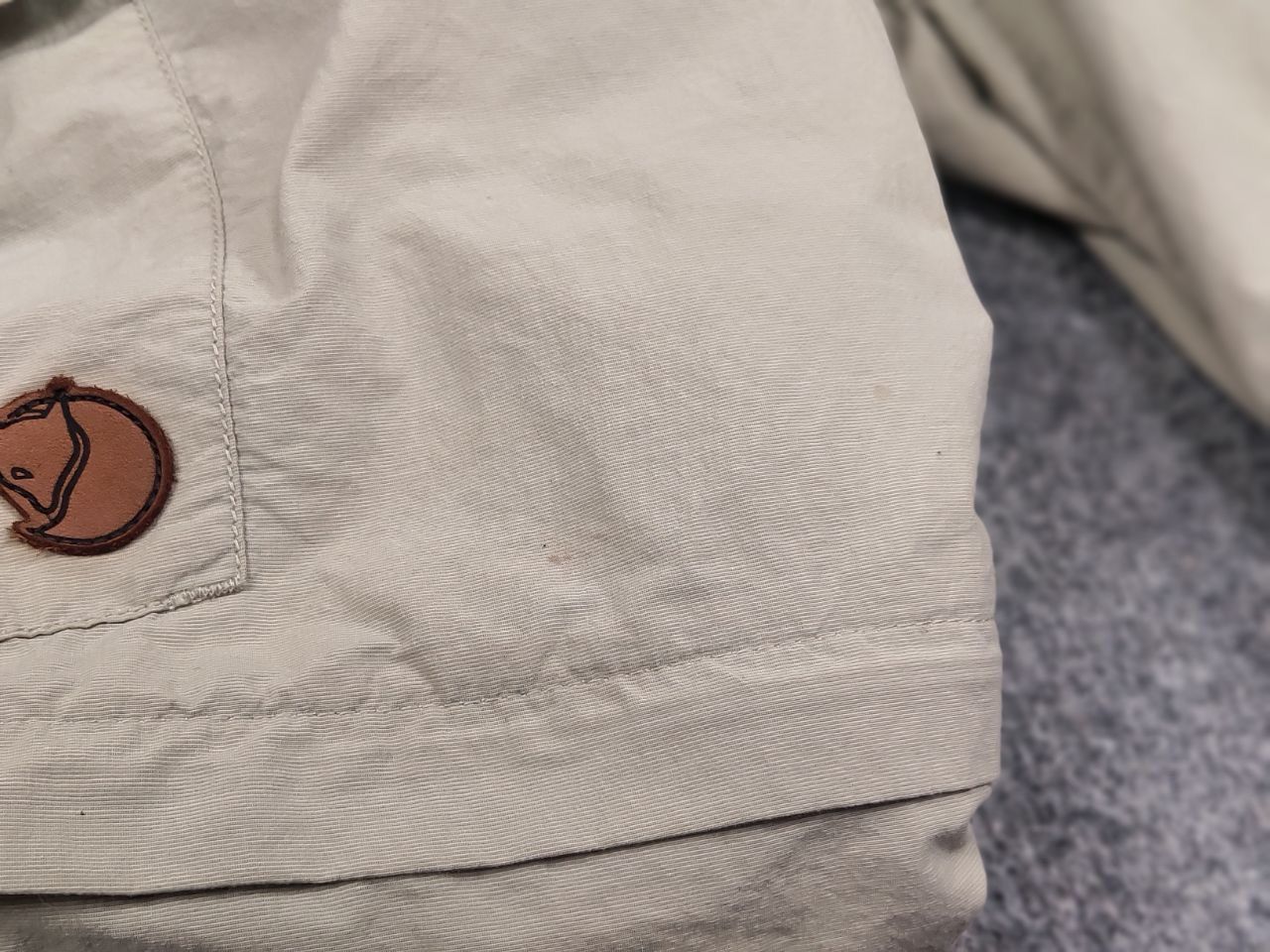 Fjallraven Fjallraven Karl Zip Off Cargo trouser com port pants beige Size US 30 / EU 46 - 14 Thumbnail