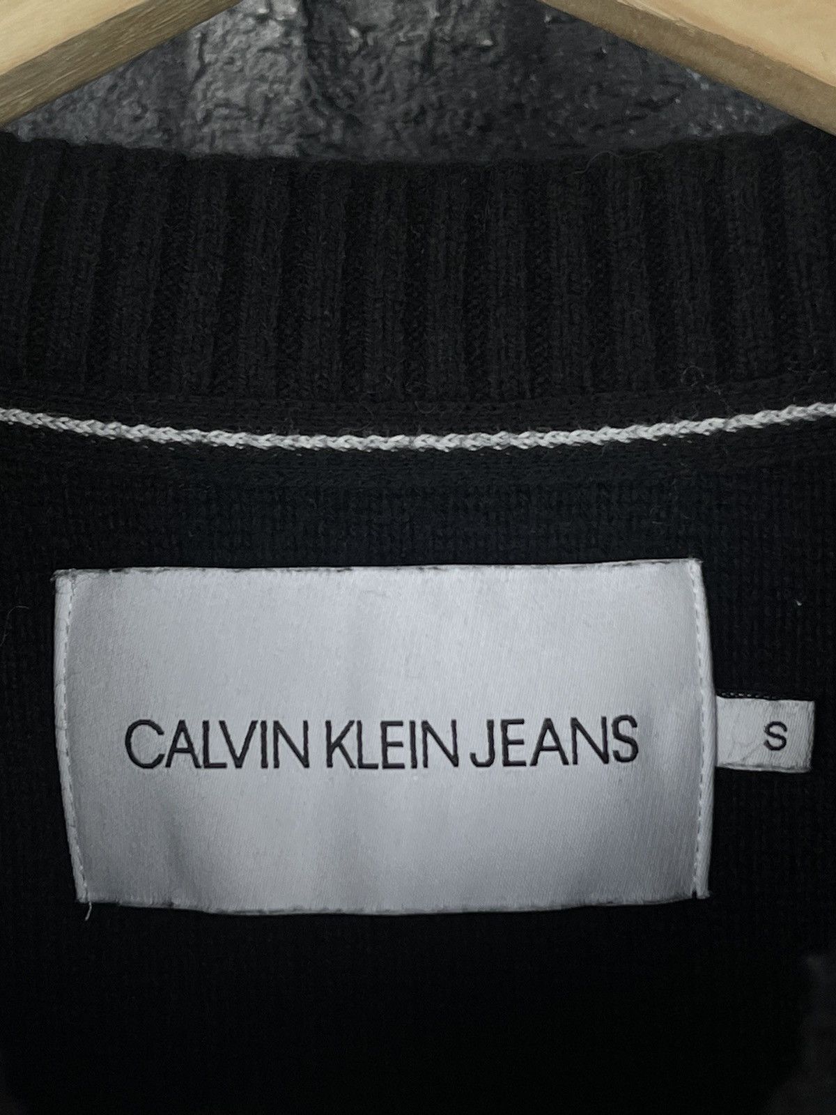 Calvin Klein Calvin Klein Jeans Regular Fit Blocking Logo Black Sweater Men’s Size Small Size US S / EU 44-46 / 1 - 4 Thumbnail