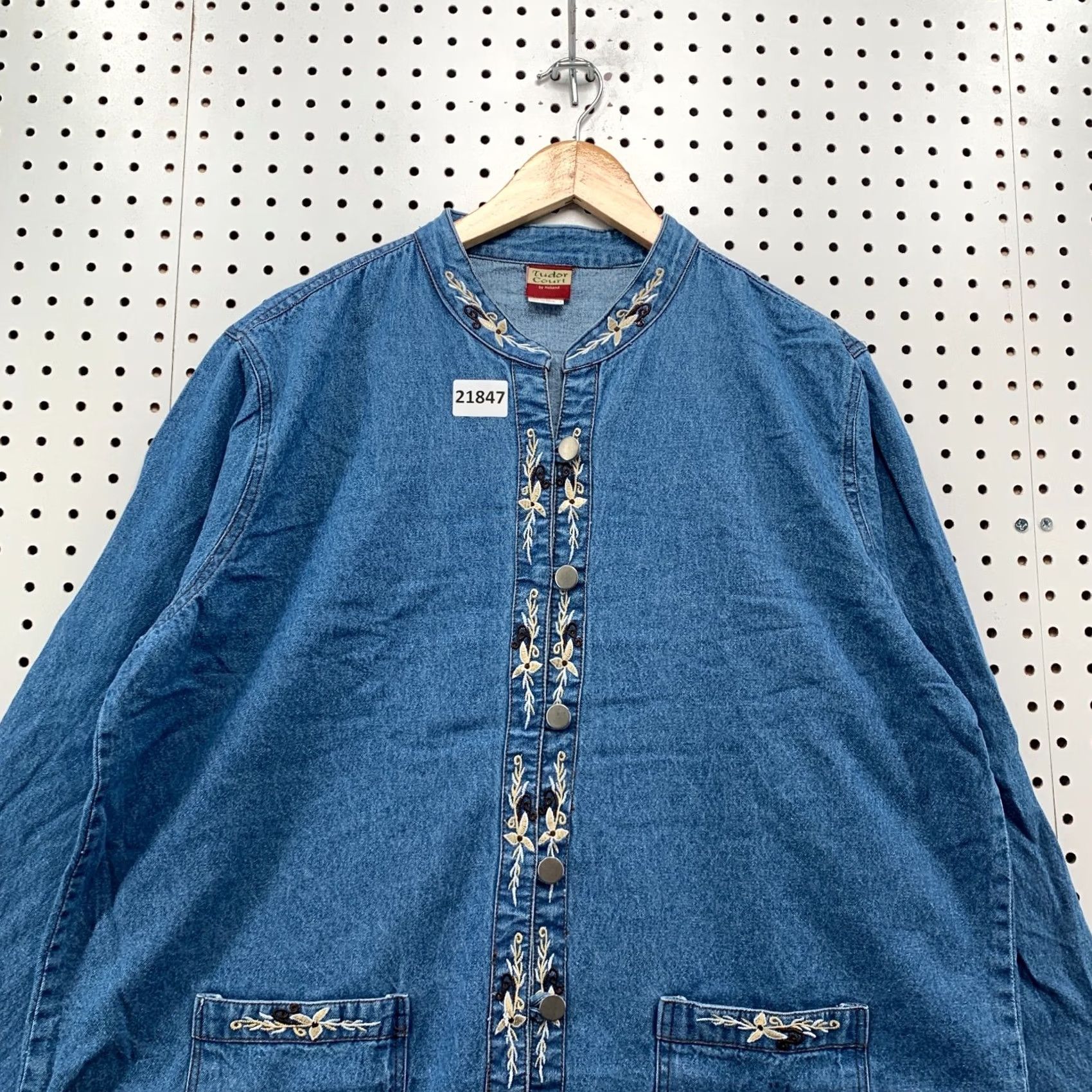 Haband Haband Tudor Court Denim Button Jacket Womens XL Long Sleeve Embroidered Floral Blue Denim Jacket Size XL / US 12-14 / IT 48-50 - 2 Thumbnail