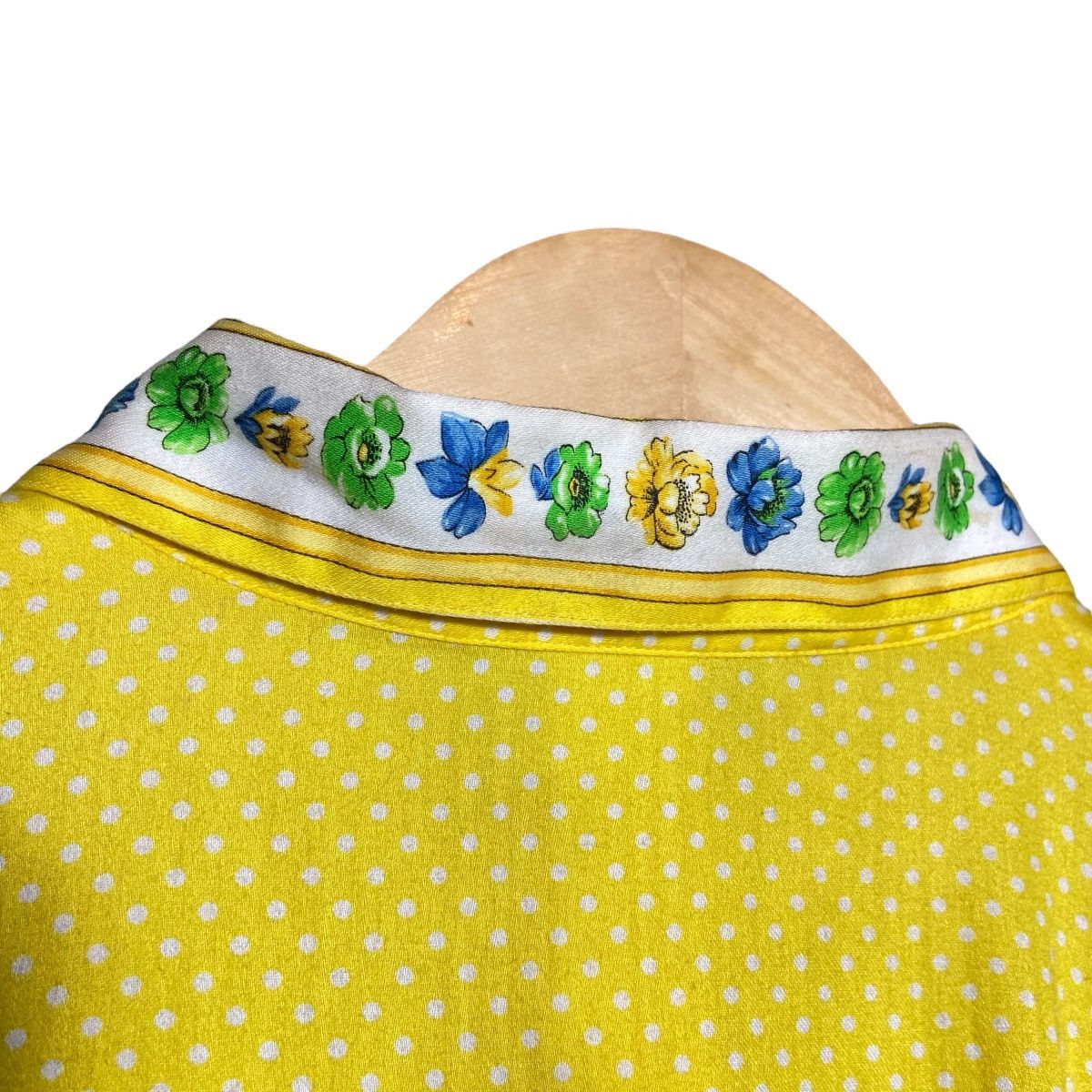 Versace × Vintage Vintage 90s Versace Mare Polka Dot Shirt Size US XL / EU 56 / 4 - 8 Thumbnail