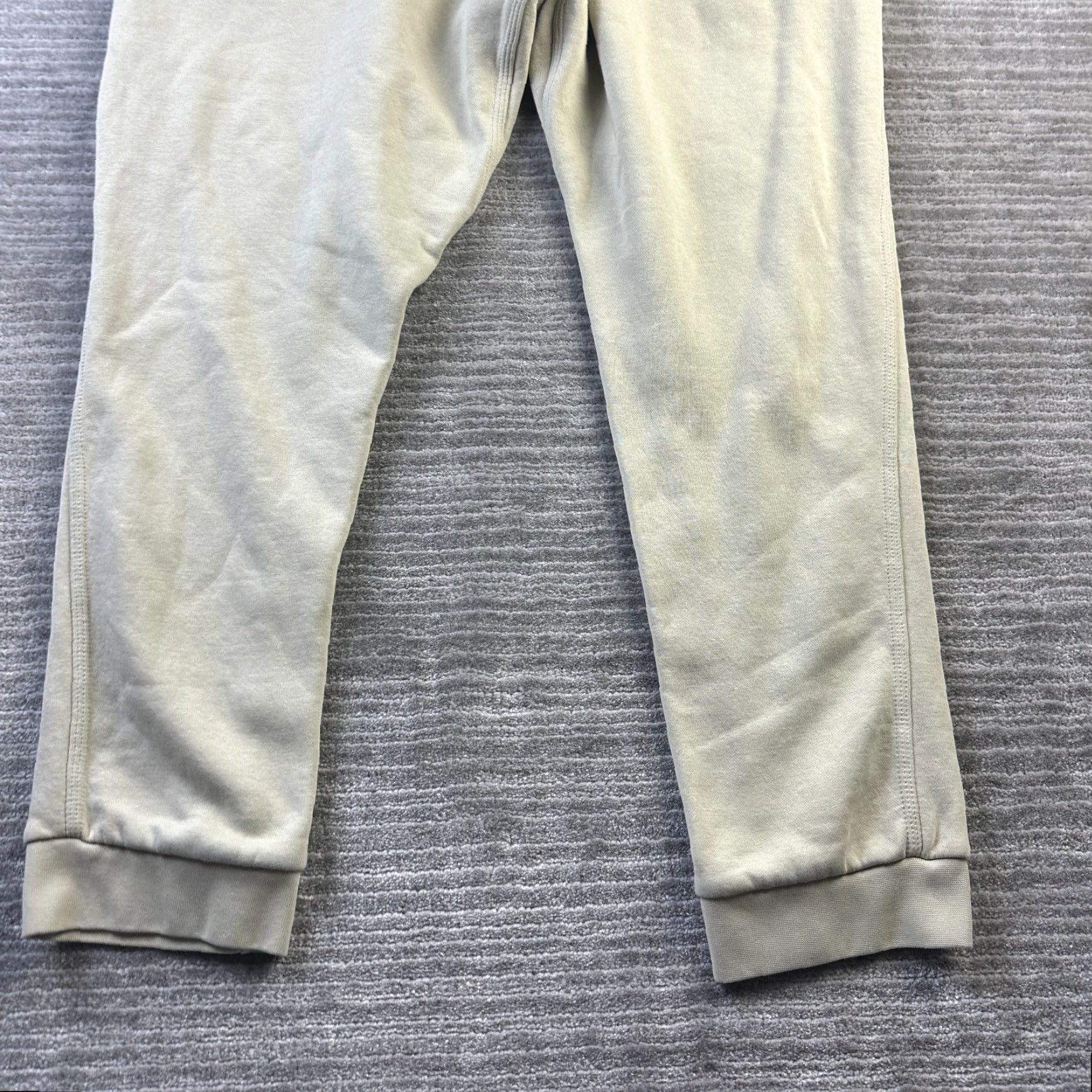 Nike Nike Pants Mens 2XL XXL Beige Tan Club Fleece Joggers Sweatpants Pockets Logo Size US 39 - 5 Thumbnail