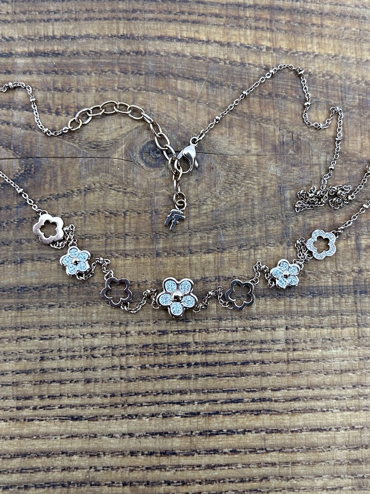 Other Foli Follie Rhinestone Charms Flower Floral Necklace Size ONE SIZE - 1 Thumbnail
