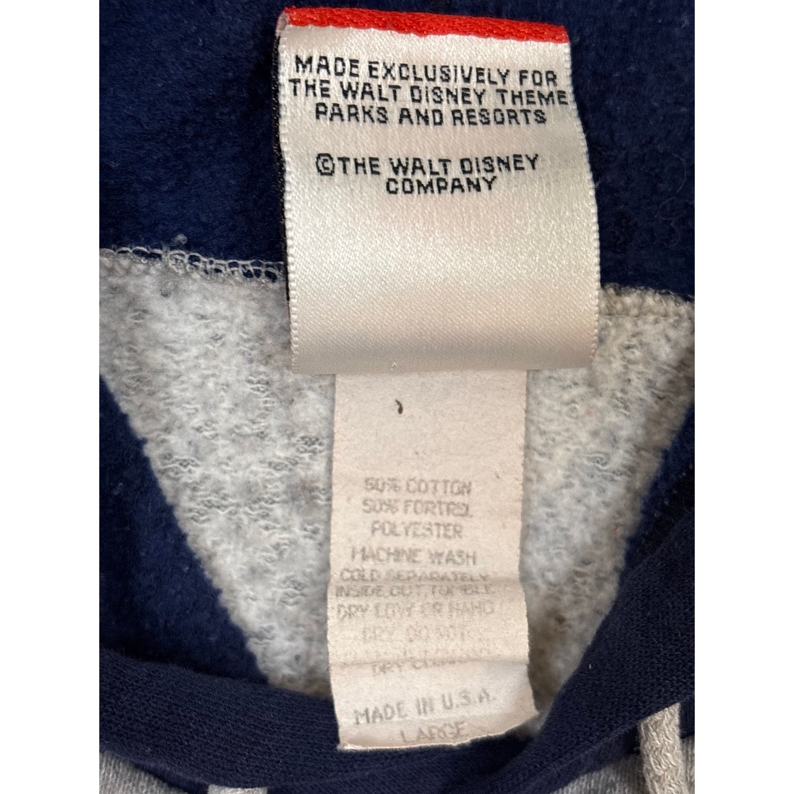 Mickey Inc Vtg 90s Mickey Inc. Hoodie Vintage Disney Mickey Mouse L Size US L / EU 52-54 / 3 - 3 Thumbnail