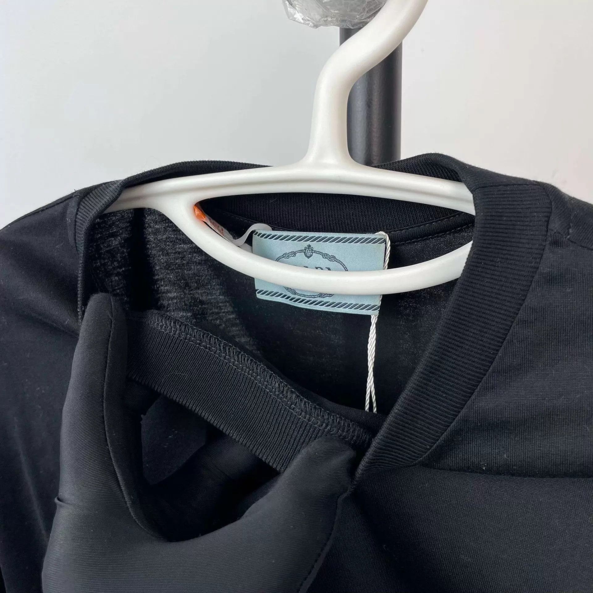Prada Prada Logo Print Short-Sleeve Tee S Black Size US S / EU 44-46 / 1 - 3 Thumbnail