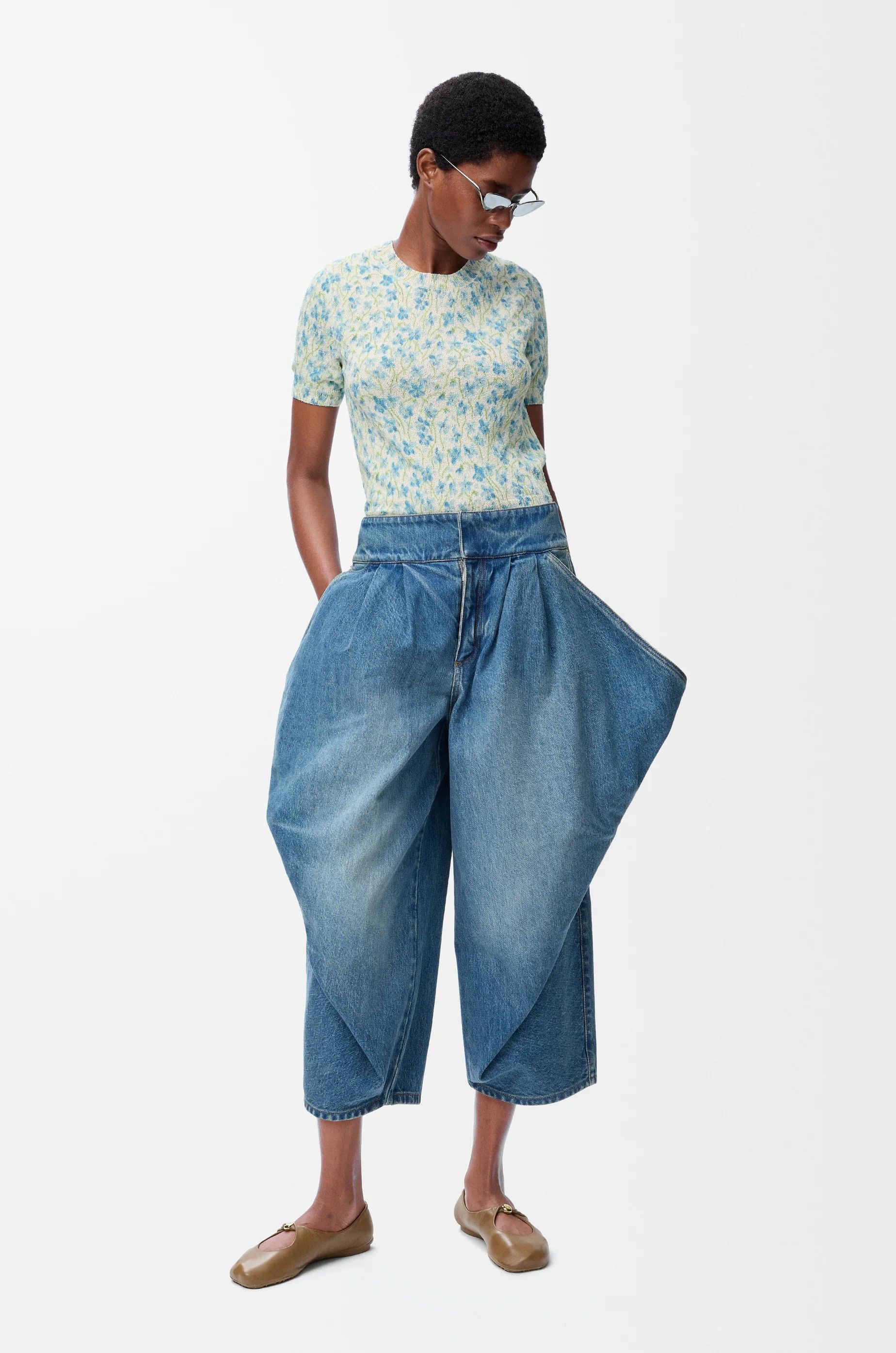 Loewe o1in1g0426 Short Sleeve Sweater in White/Blue Size L / US 10 / IT 46 - 2 Thumbnail