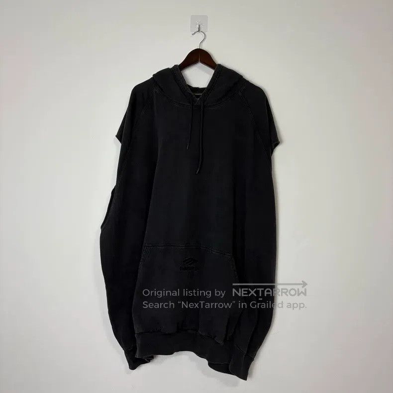 Balenciaga Balenciaga 3B Sports Vest Sweatshirt Vest Size US L / EU 52-54 / 3 - 1 Thumbnail