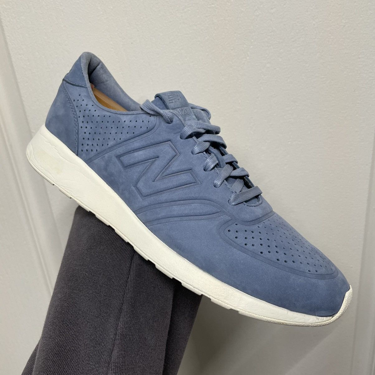 New Balance New Balance 420 Re-Engineered MRL420DA Blue Suede Size US 10 / EU 43 - 1 Thumbnail