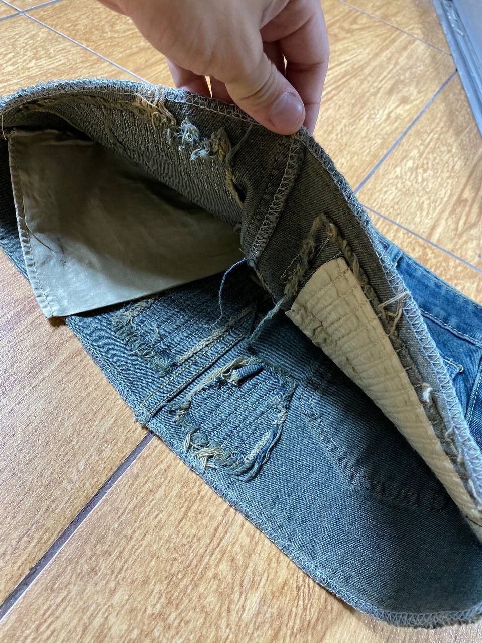 Japanese Brand × Vintage Y2K Vintage Topshop Distressed Denim Mini Skirt Size 34" / US 12 / IT 48 - 9 Thumbnail