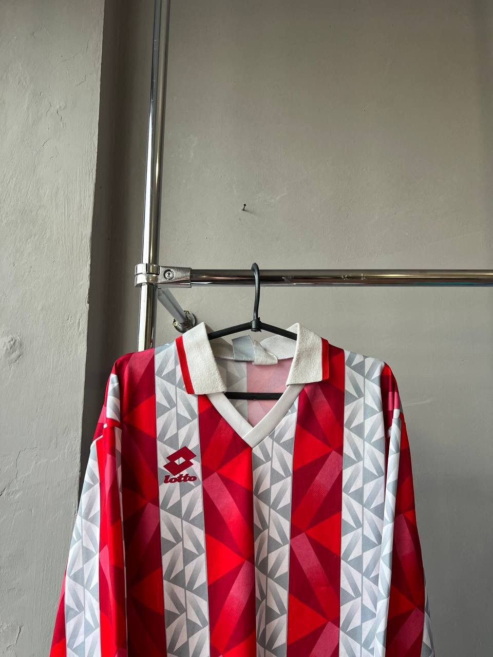Lotto Sport 90’S LOTTO SPORT TEMPLATE RED ICONIC SOCCER FOOTBALL JERSEY Size US L / EU 52-54 / 3 - 3 Thumbnail