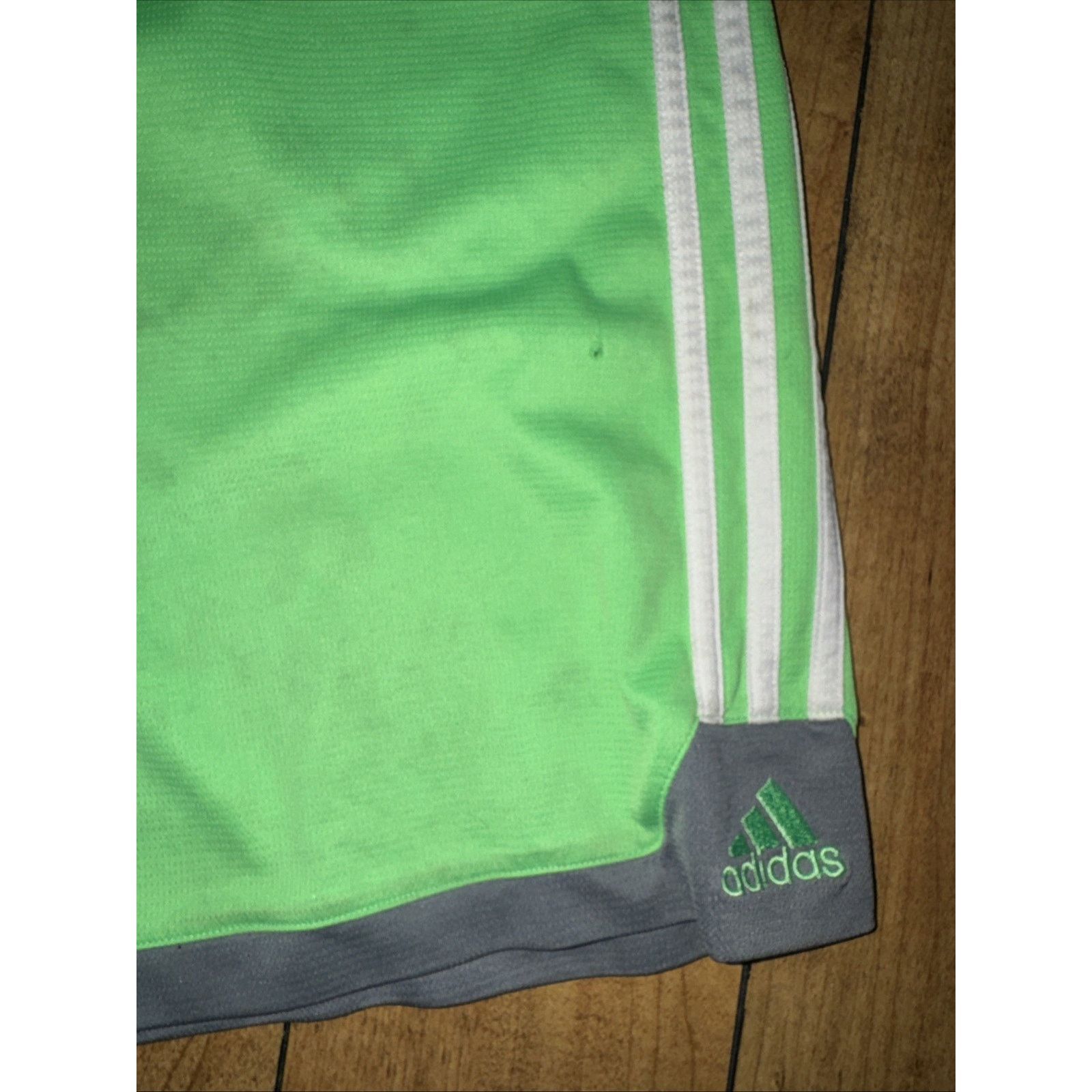 Adidas Adidas Youth Soccer Shorts Green XL 30x10 With Pockets Size US 30 / EU 46 - 2 Thumbnail