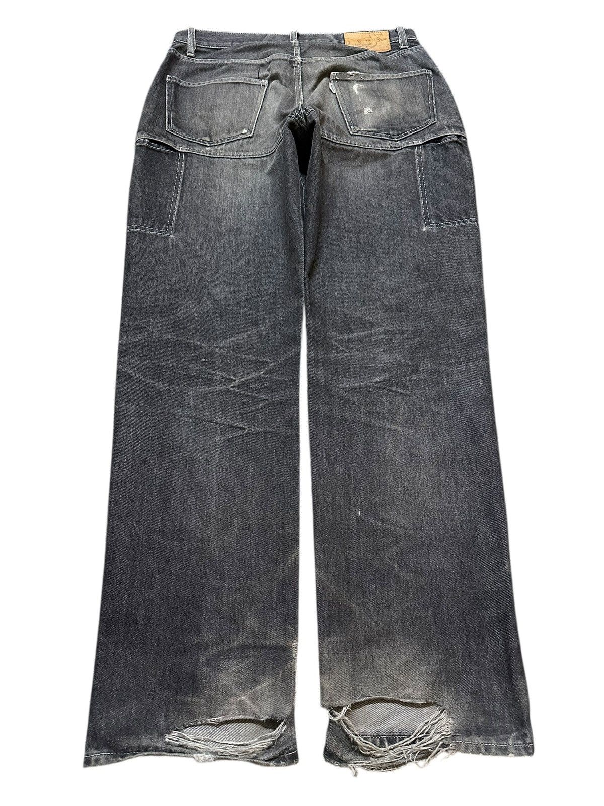 Japanese Brand Vintage Japanese Brand Faded Wash Hip Hop Baggy Style Jeans Size US 32 / EU 48 - 2 Thumbnail