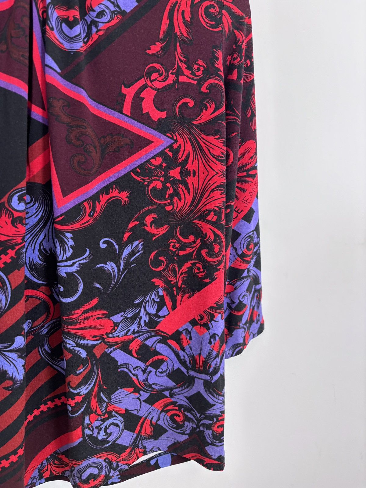 Versace Jeans Couture Versace Jeans Couture NWT Women’s Baroque Print Top Blouse Size S / US 4 / IT 40 - 7 Thumbnail