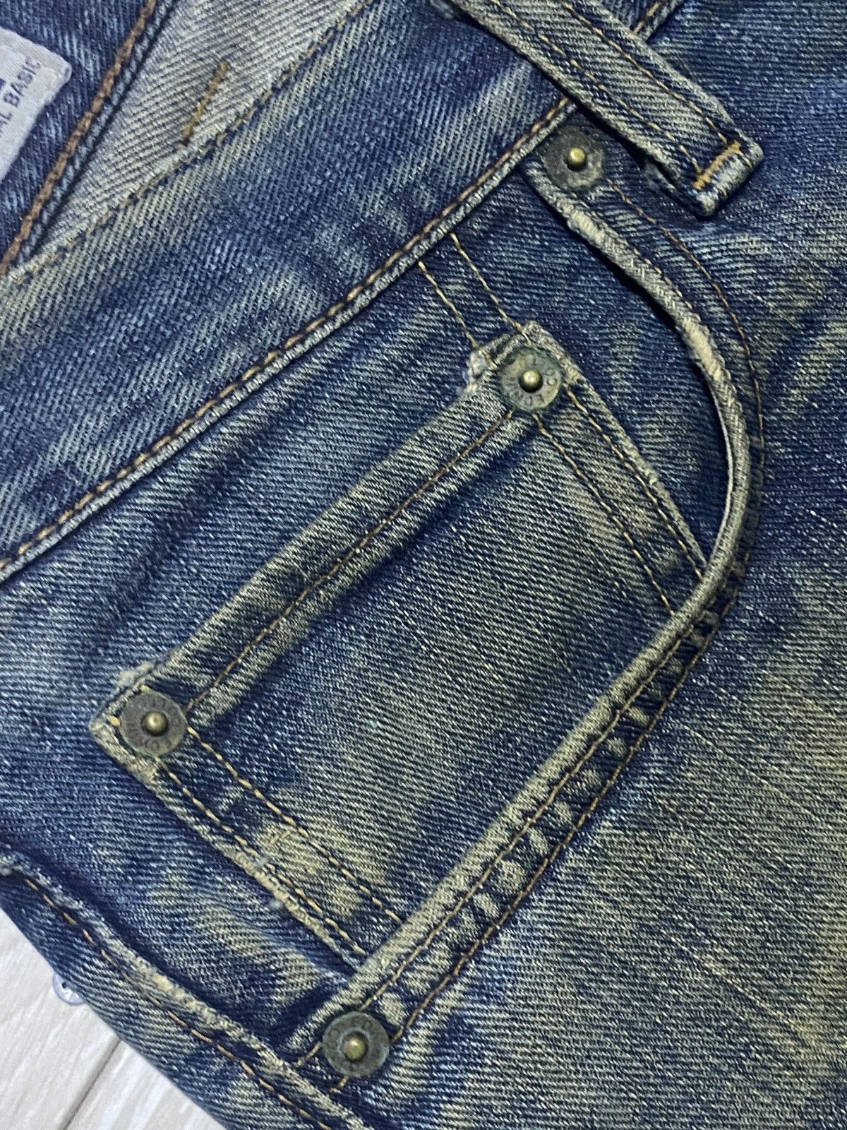 Edwin Vintage Edwin 404 Crazy Mud Wash Distressed Jeans Size US 34 / EU 50 - 16 Thumbnail