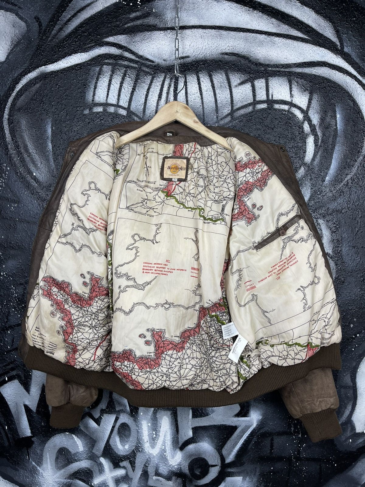 Hard Rock Cafe × Vintage Vintage Hard Rock Cafe Orlando Leather Jacket Men’s Size US M / EU 48-50 / 2 - 11 Thumbnail