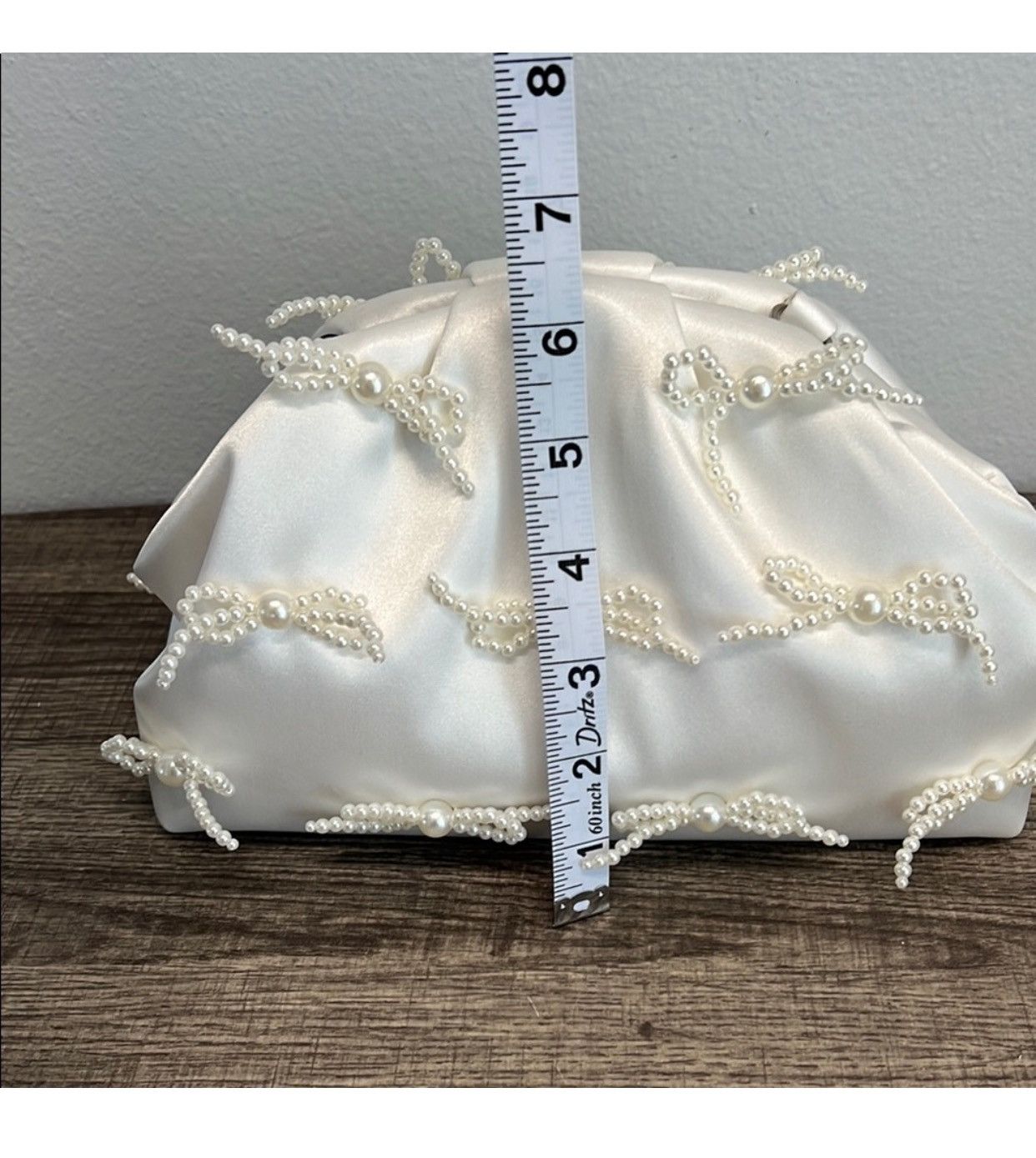 Other Sincerely Jules White Clutch With Pearl Bow Embelishments Size ONE SIZE - 4 Thumbnail