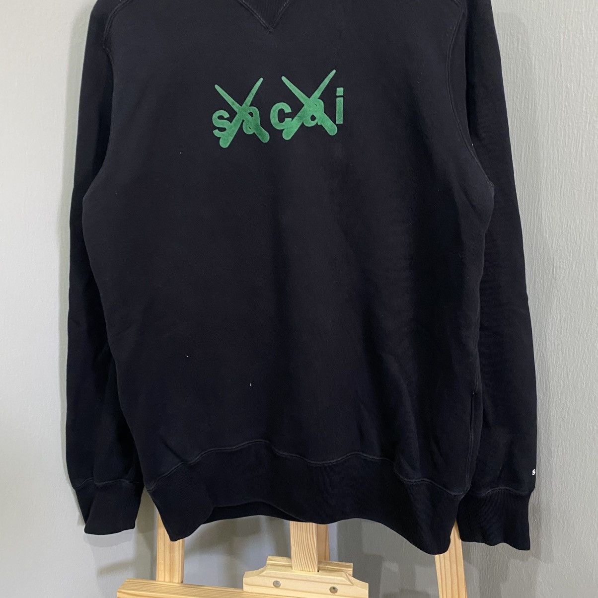 Kaws Sacai x KAWS FW21 Flock Print Logo Hoodie Black/Green Size US L / EU 52-54 / 3 - 4 Thumbnail