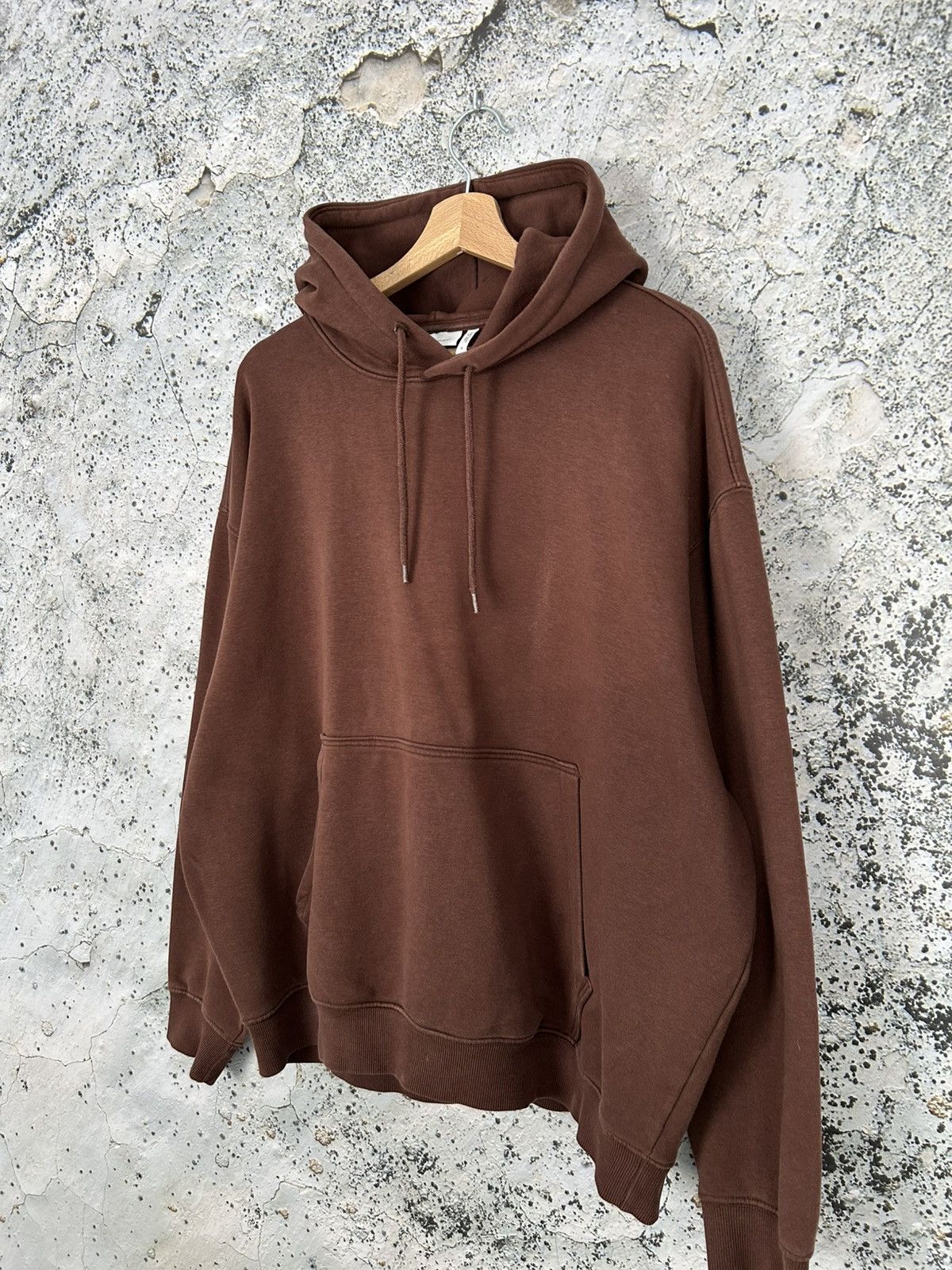 Weekday Weekday Brown Oversized Hoodie Streetwear Baggy Boxy Fit Size US S / EU 44-46 / 1 - 2 Thumbnail