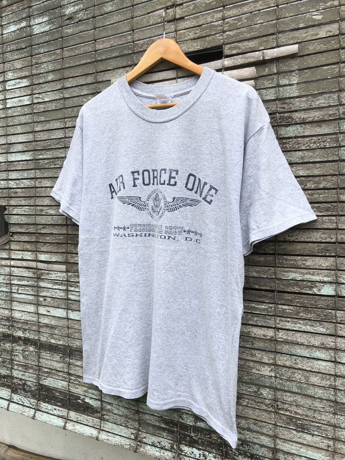 Vintage Vintage Y2K Air Force One Presidential Crew Tshirt Size US L / EU 52-54 / 3 - 4 Thumbnail