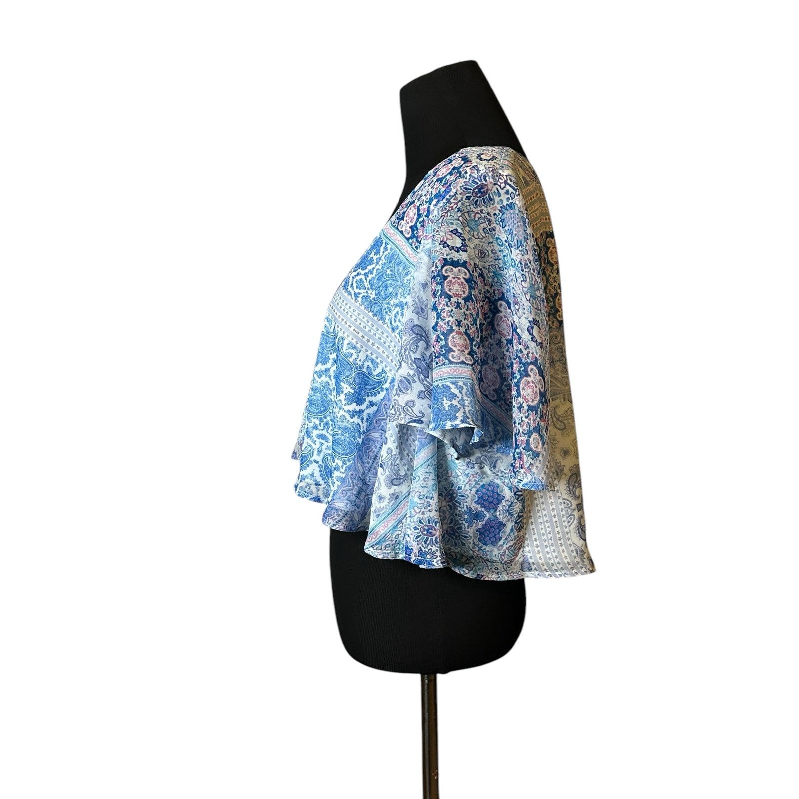 Show Me Your MuMu Show me your Mumú white blue print cropped blouse size XS Size XS / US 0-2 / IT 36-38 - 19 Thumbnail
