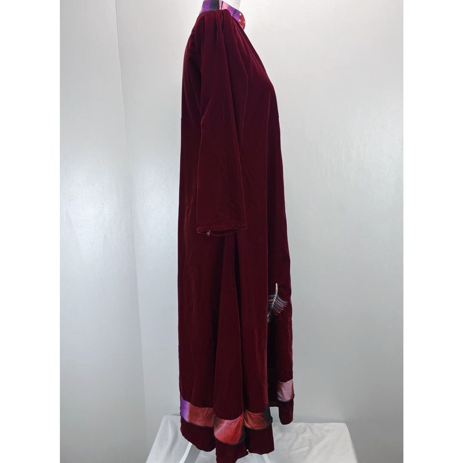 Velvet Fatima Garments Red Velvet Embroidered Ethnic Midi Dress Long Sleeve Women's Medium Size M / US 6-8 / IT 42-44 - 5 Thumbnail