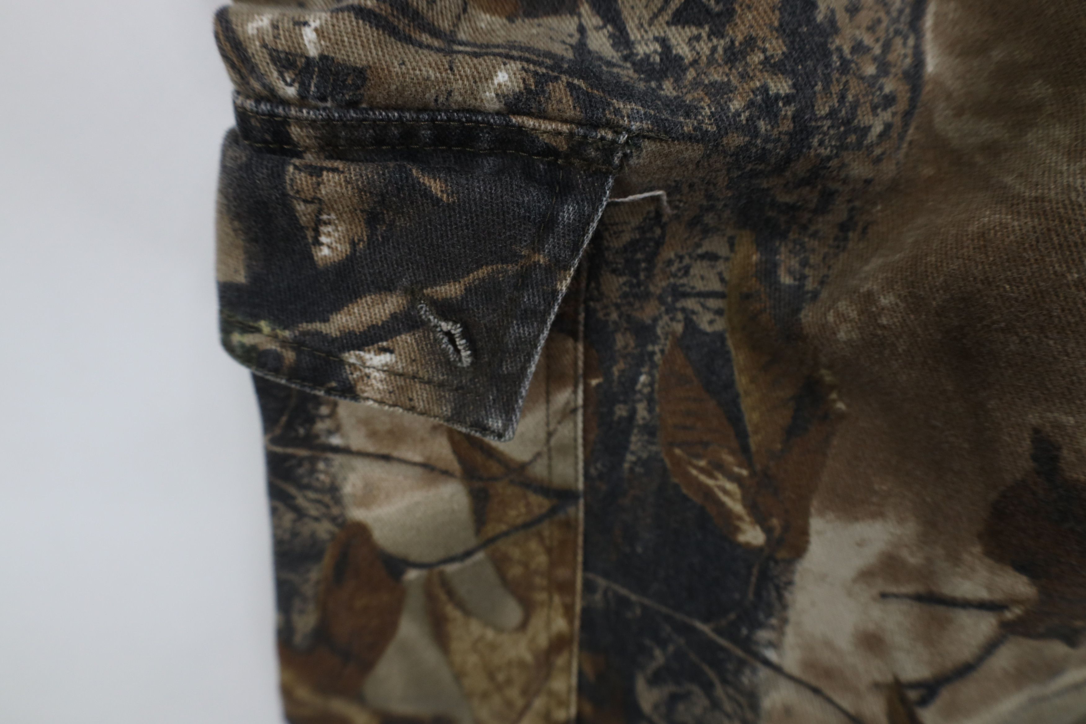 Vintage Vintage 90s Y2K Streetwear Camouflage Wide Leg Cargo Pants Size US 34 / EU 50 - 13 Thumbnail