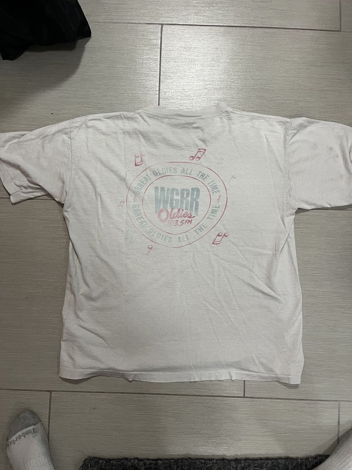 Vintage Vintage 90’s White Radio Station Tee Size US M / EU 48-50 / 2 - 3 Thumbnail