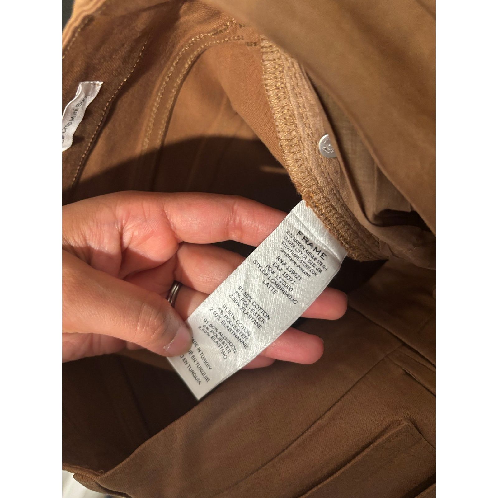 Frame NWOT FRAME LE CROP MINI BOOT IN LATTE Sz 30 Size 30" / US 8 / IT 44 - 7 Thumbnail