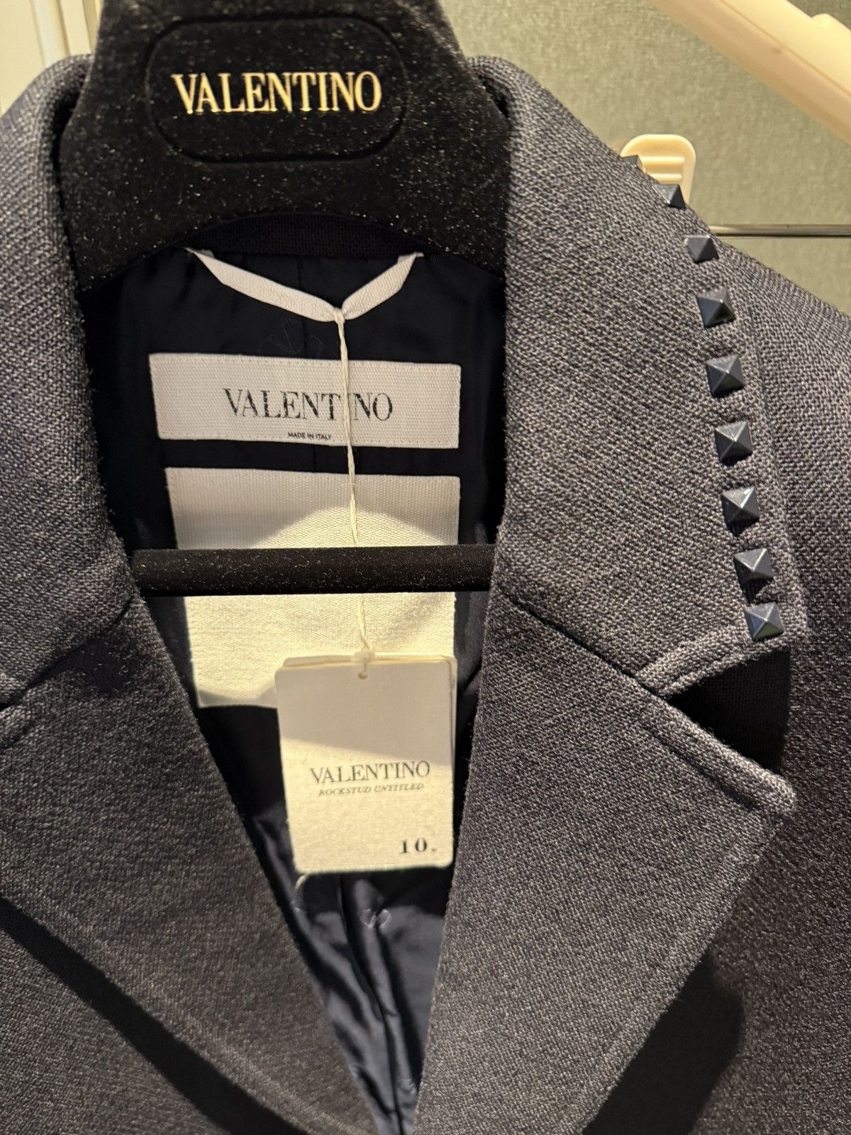 Valentino rockstud 10. coat size48 Size US M / EU 48-50 / 2 - 4 Thumbnail