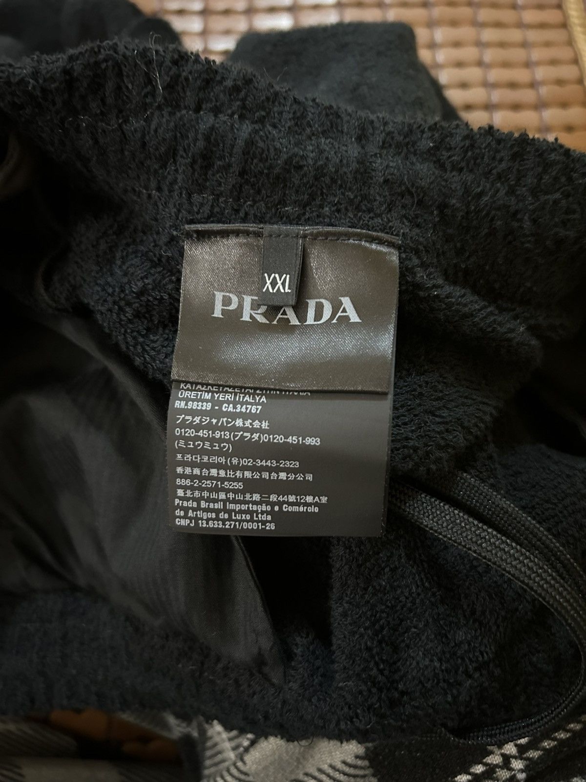 Prada Prada French Terry Cotton Shorts Size US 42 / EU 58 - 4 Thumbnail