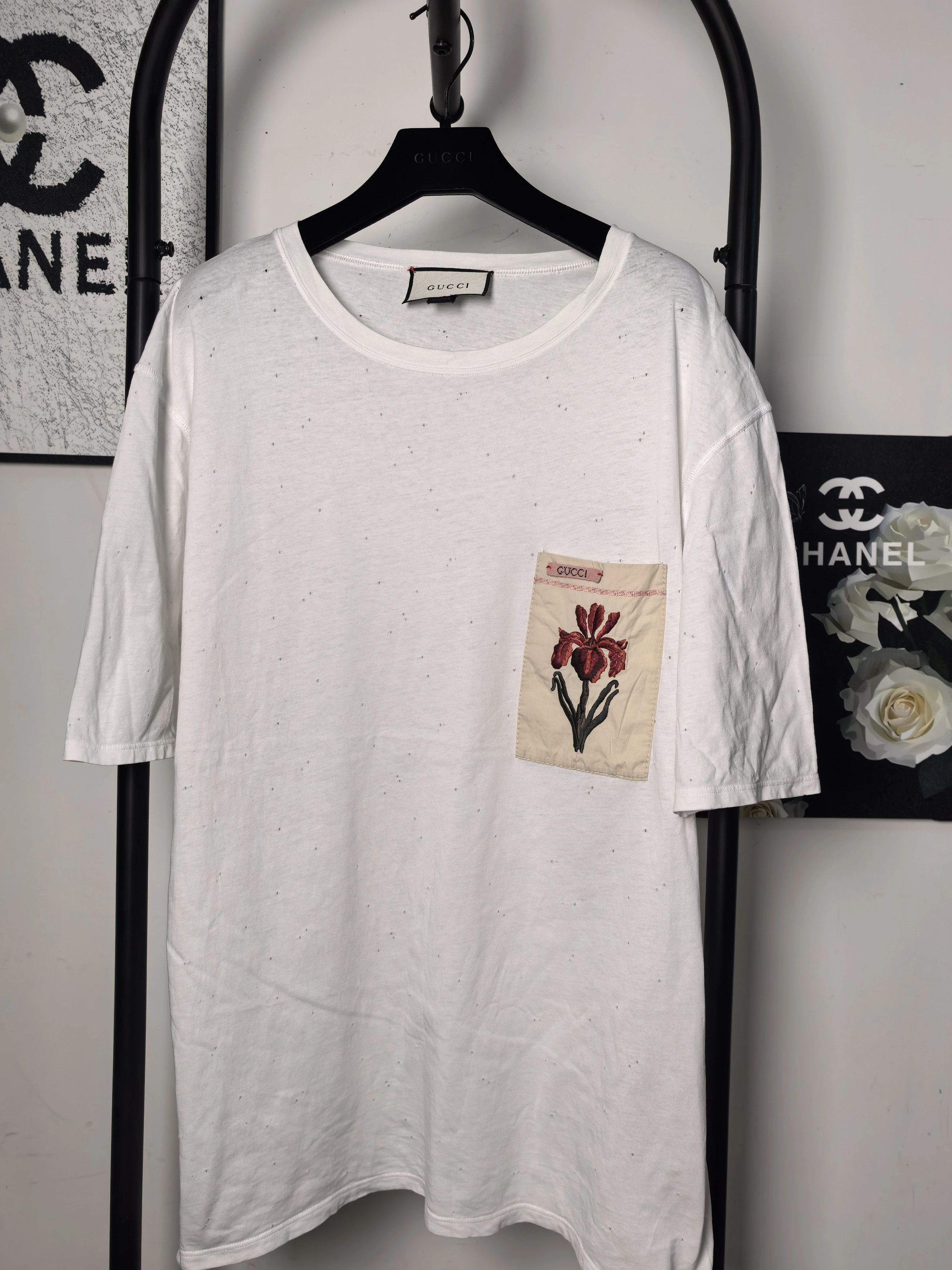 Gucci Gucci Pocket Logo Distressed Short Sleeve T 95 New Size US XXL / EU 58 / 5 - 1 Thumbnail