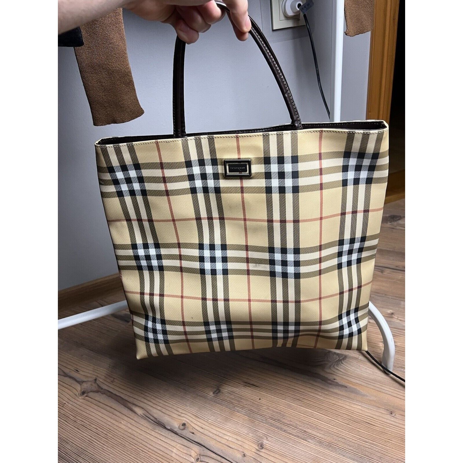 Burberry Authentic ICONIC BURBERRY Vintage Nova Check Shoulder Tote B Size ONE SIZE - 8 Thumbnail