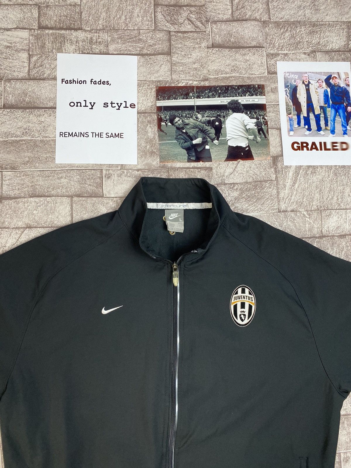 Vintage Vintage Juventus FC Nike Soccer Jacket Track Size US L / EU 52-54 / 3 - 5 Thumbnail