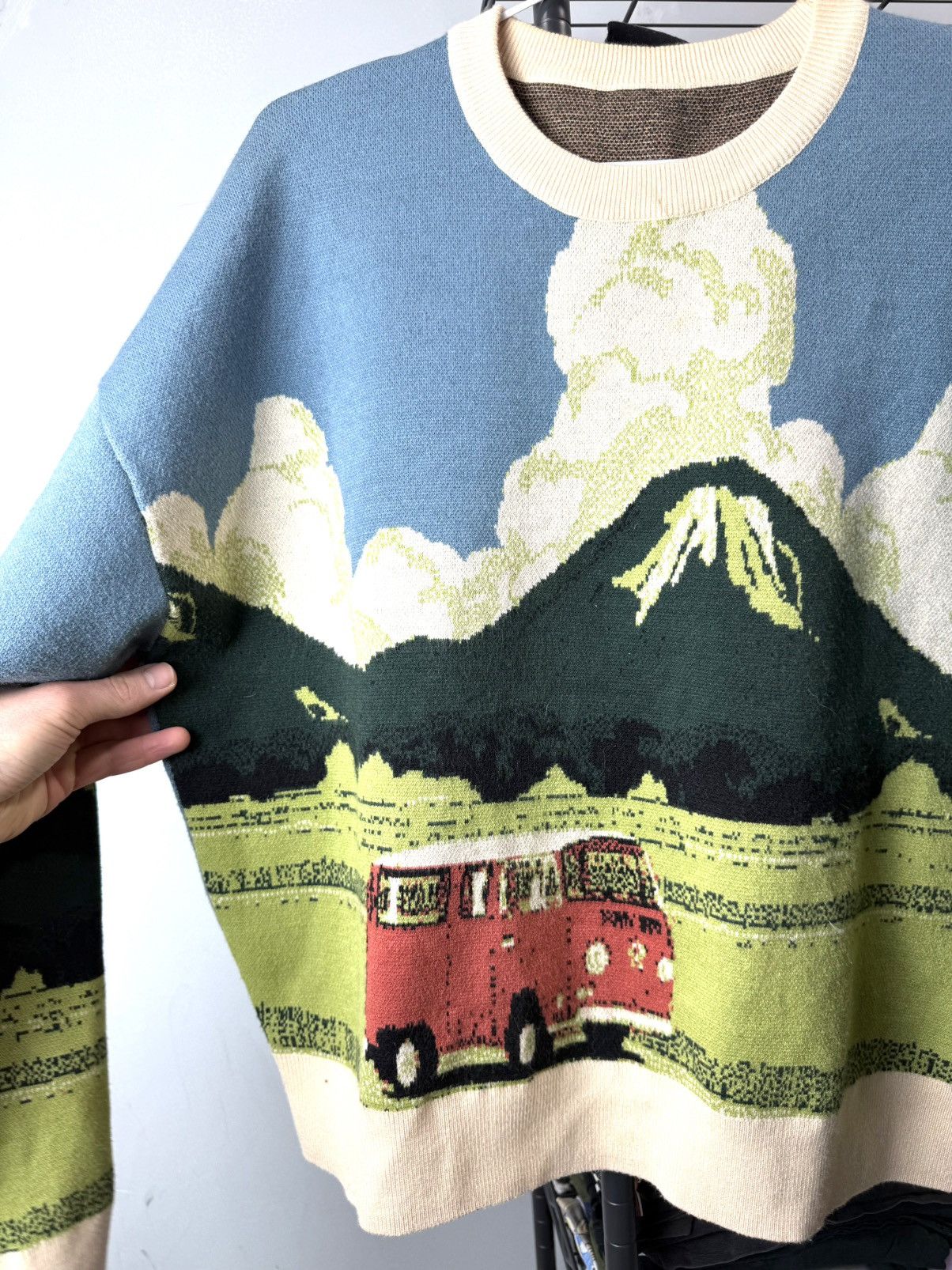 Arts & Science Vintage Full Painting All Over Sweater Car In Mountains Size US M / EU 48-50 / 2 - 3 Thumbnail