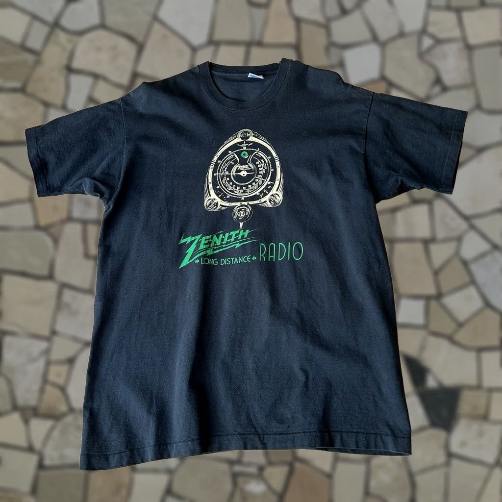 Gildan VINTAGE Zenith Long Distance Radio Tee Black T-Shirt Short Sleeve XL Mens Graphic Print Tee Urban Fashion Streetwear 1990s Rare Vntg Classi c Theme Size US XL / EU 56 / 4 - 1 Thumbnail