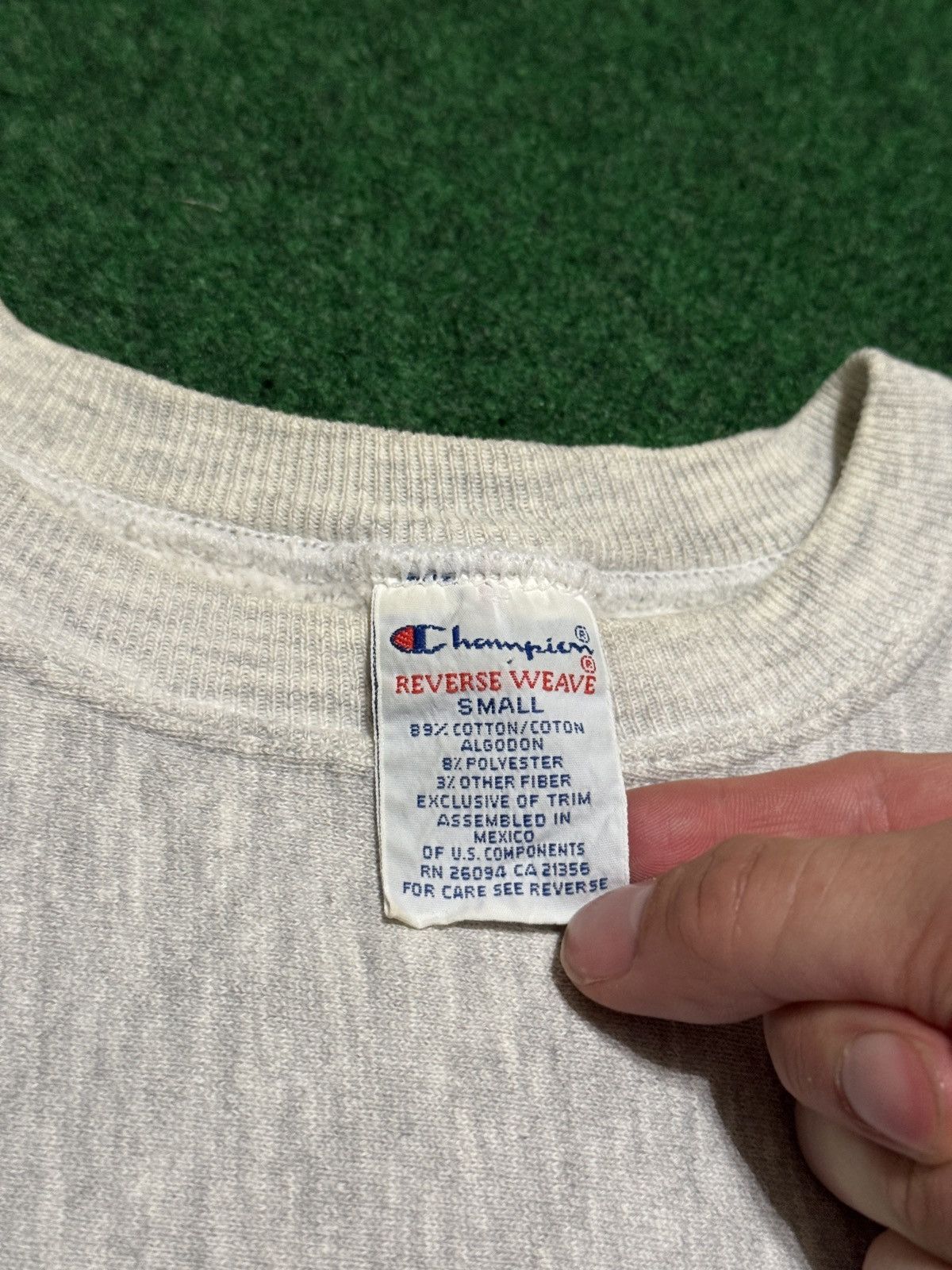 Champion Vtg 90s Champion Reverse Weave Cathedral Spellout Crewneck Size US S / EU 44-46 / 1 - 3 Thumbnail