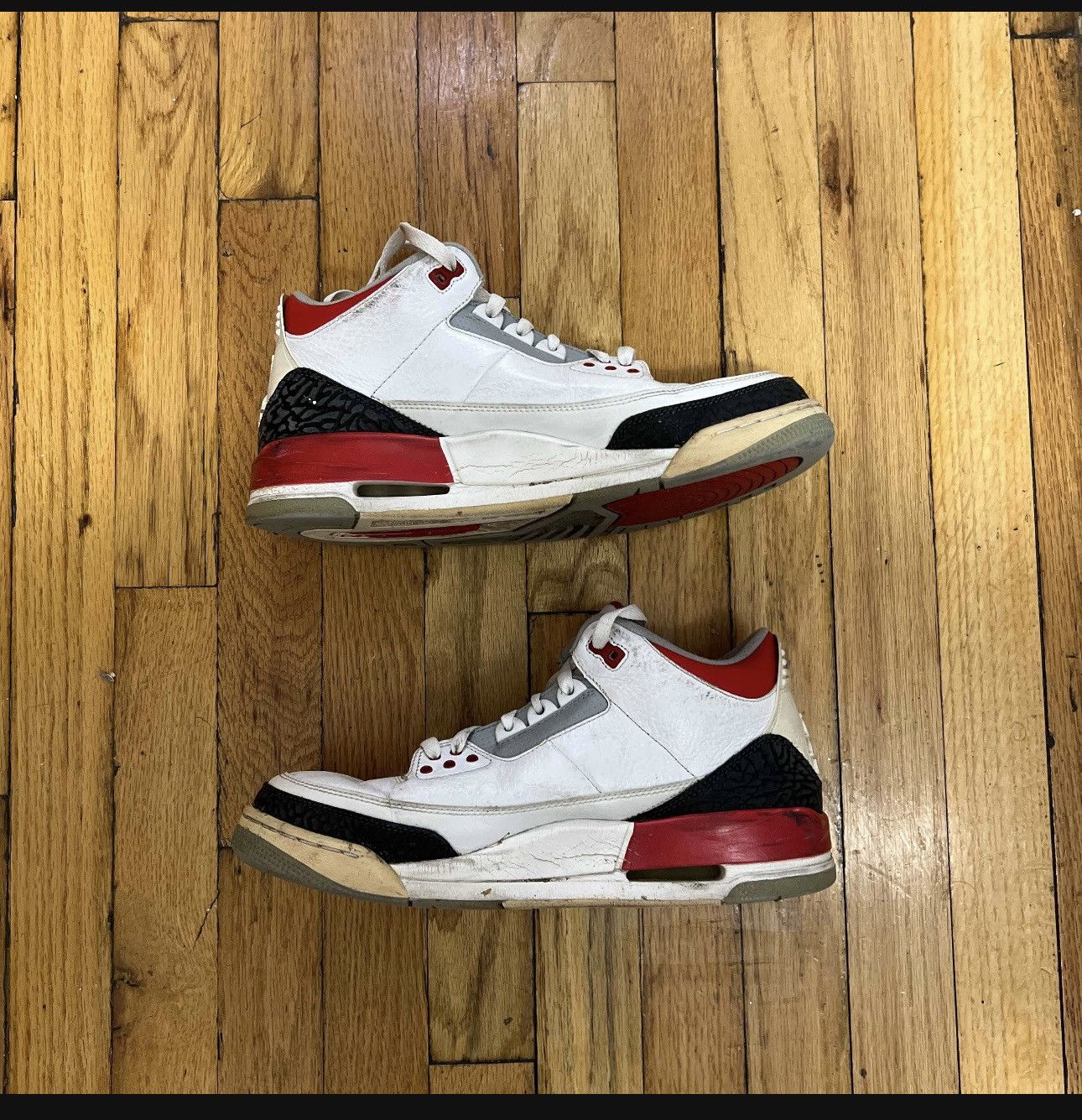 Jordan Brand Air Jordan 3 Retro 'Fire Red' 2013 Size US 10 / EU 43 - 1 Thumbnail