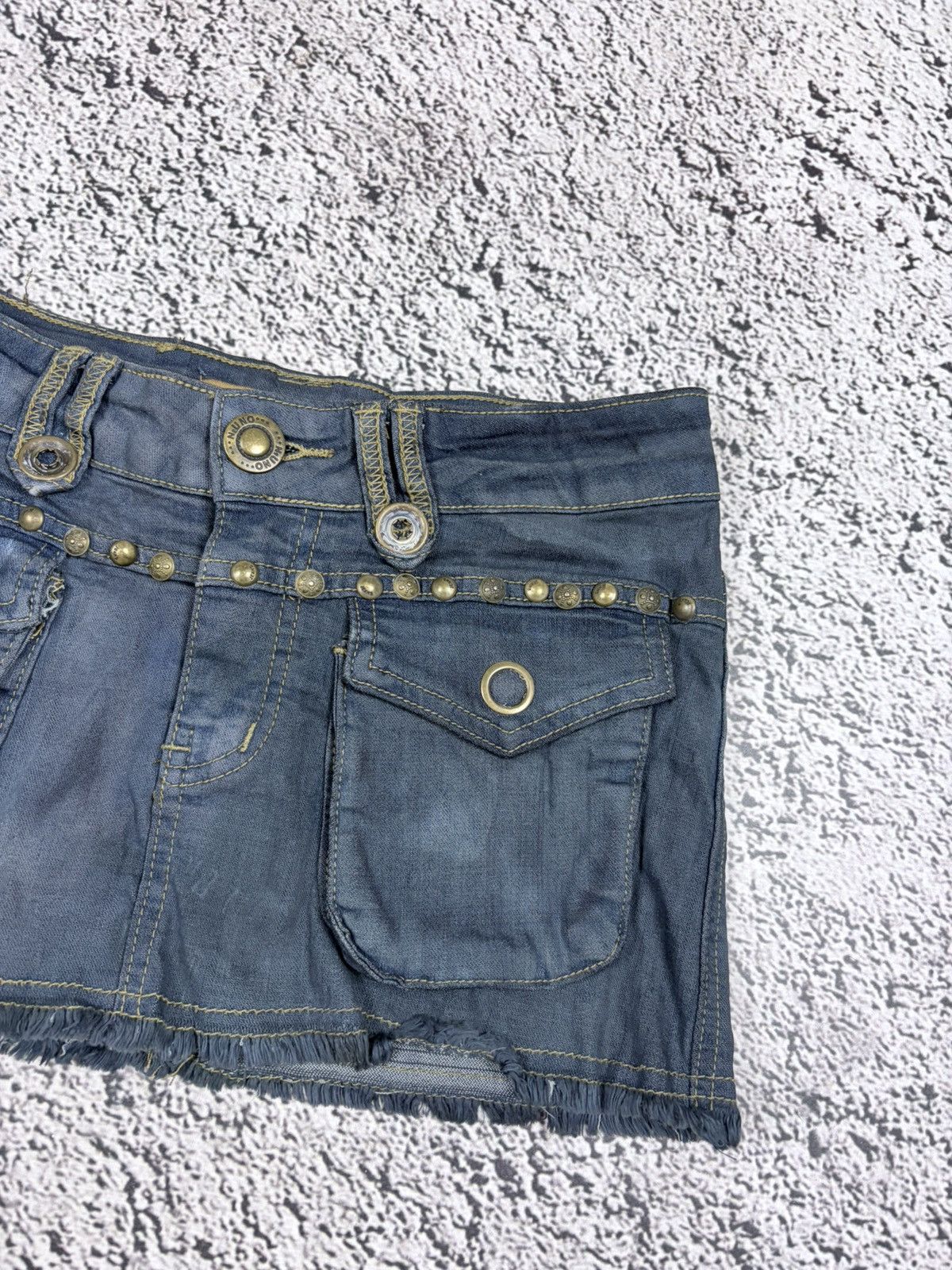 Japanese Brand Vintage Y2K Denim Cargo Mini Skirt Low Rise Distressed Size 25" / US 0 / IT 36 - 3 Thumbnail