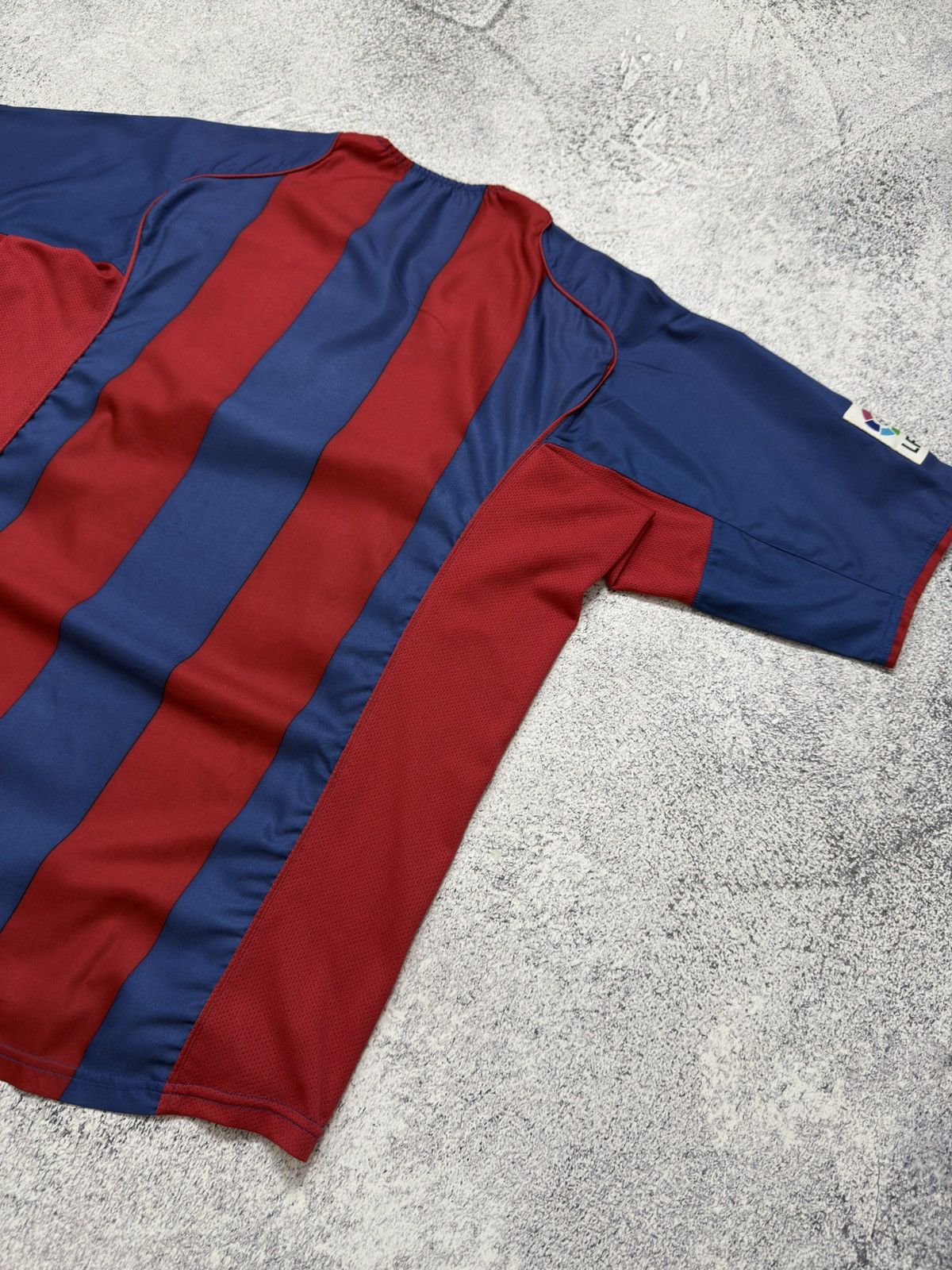 Nike VTG NIKE FC BARCELONA 2004/2005 HOME FOOTBALL SHIRT JERSEY Size US XL / EU 56 / 4 - 15 Thumbnail