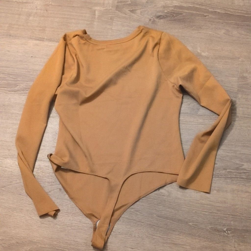 Good American Good American scuba Crew neck bodysuit size 2XL NWOT Size XXL / US 16-18 / IT 52-54 - 5 Thumbnail