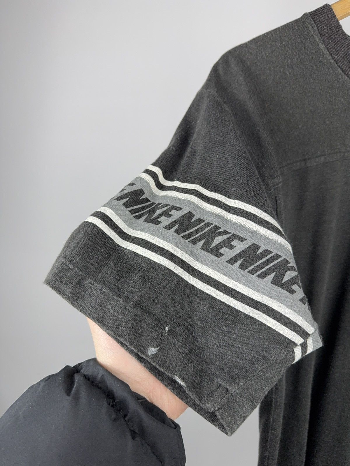 Nike Vntg 90s Nike Sleeve Logo T-Shirt Single Stitch Faded Black Size US M / EU 48-50 / 2 - 4 Thumbnail