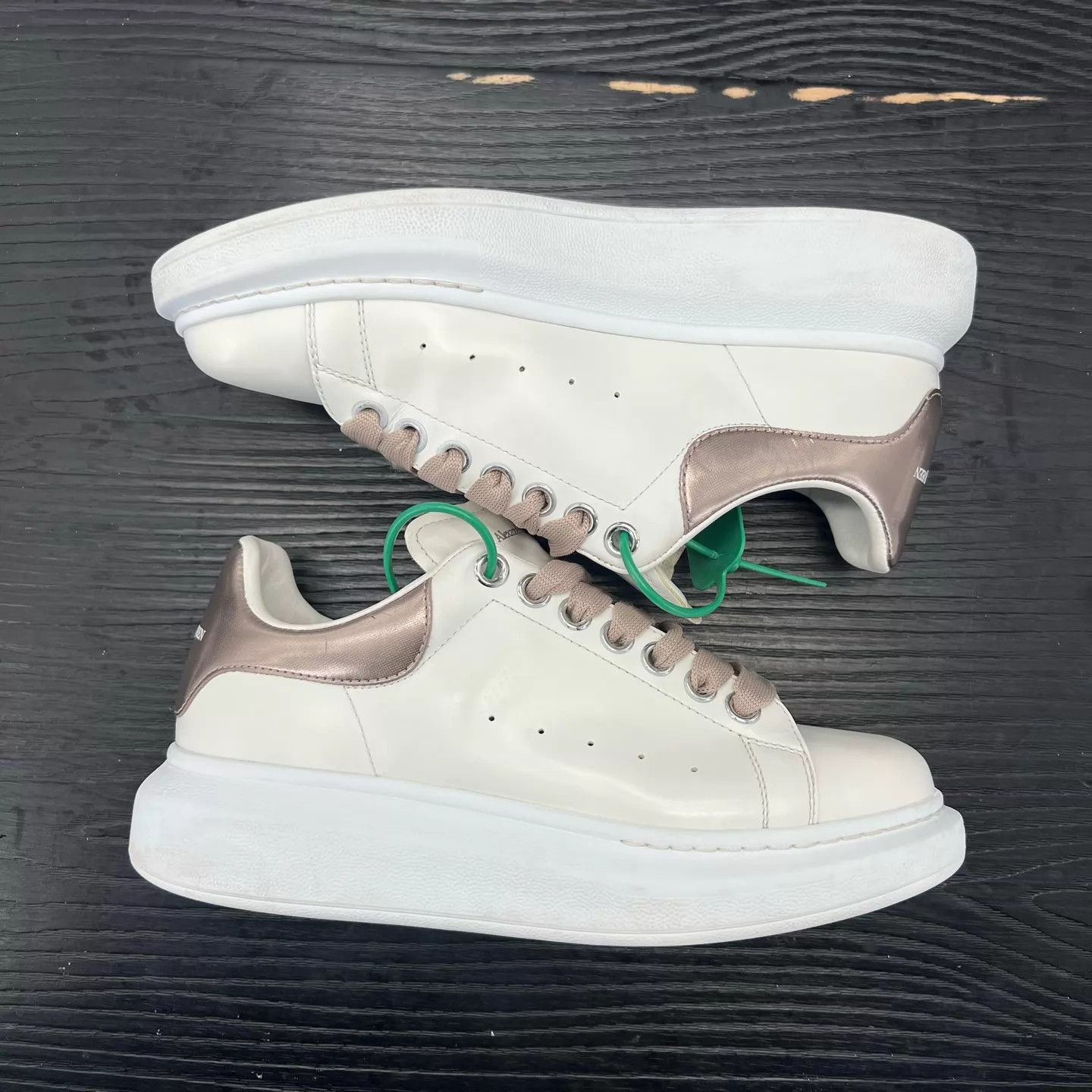 Alexander McQueen McQueen 38 Color Blocked Pink White Silver Shoes Size US 7.5 / IT 37.5 - 5 Thumbnail
