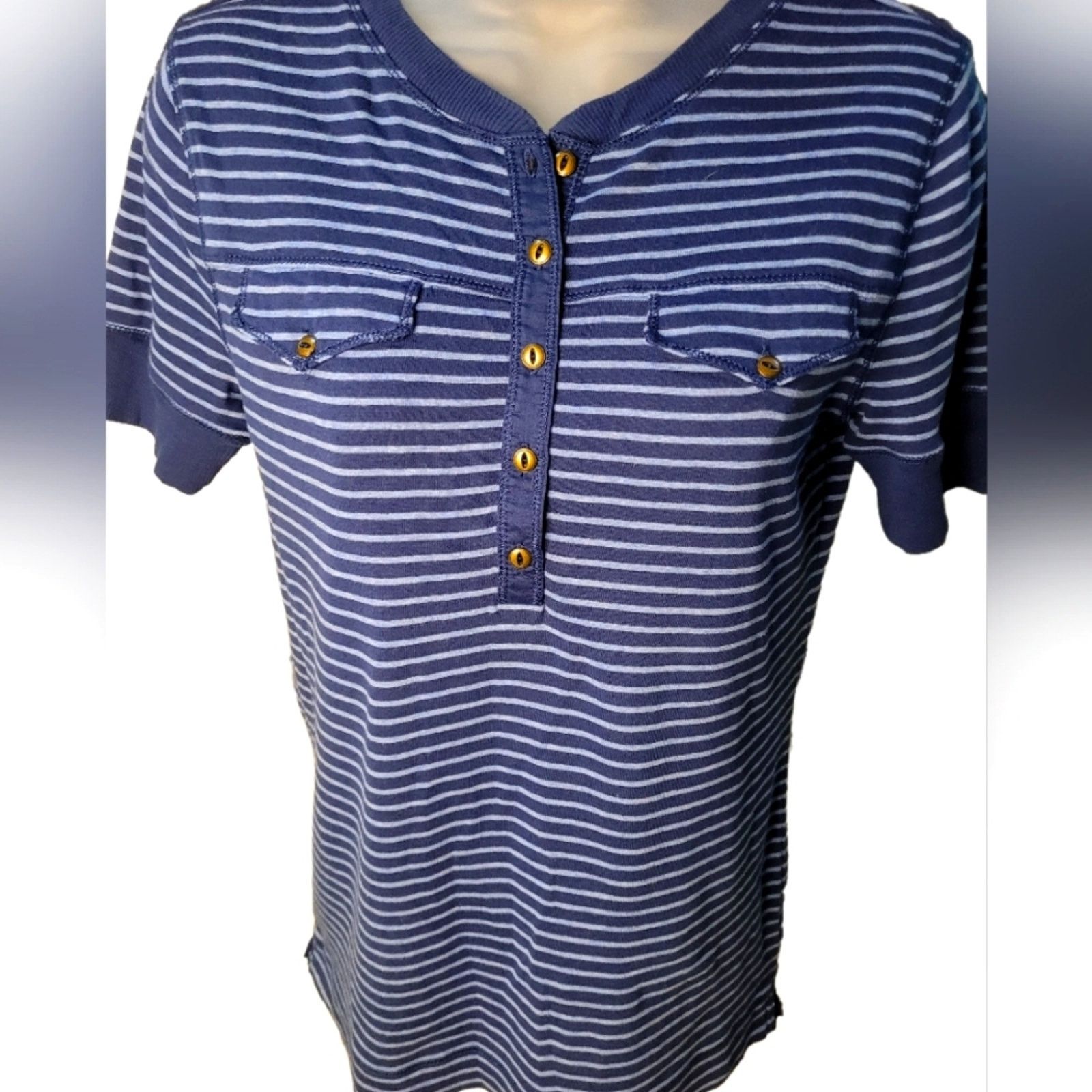 Ralph Lauren Ralph Lauren Navy And Lt Blue 1/4 Button Up Shirt Sz M Size M / US 6-8 / IT 42-44 - 1 Thumbnail