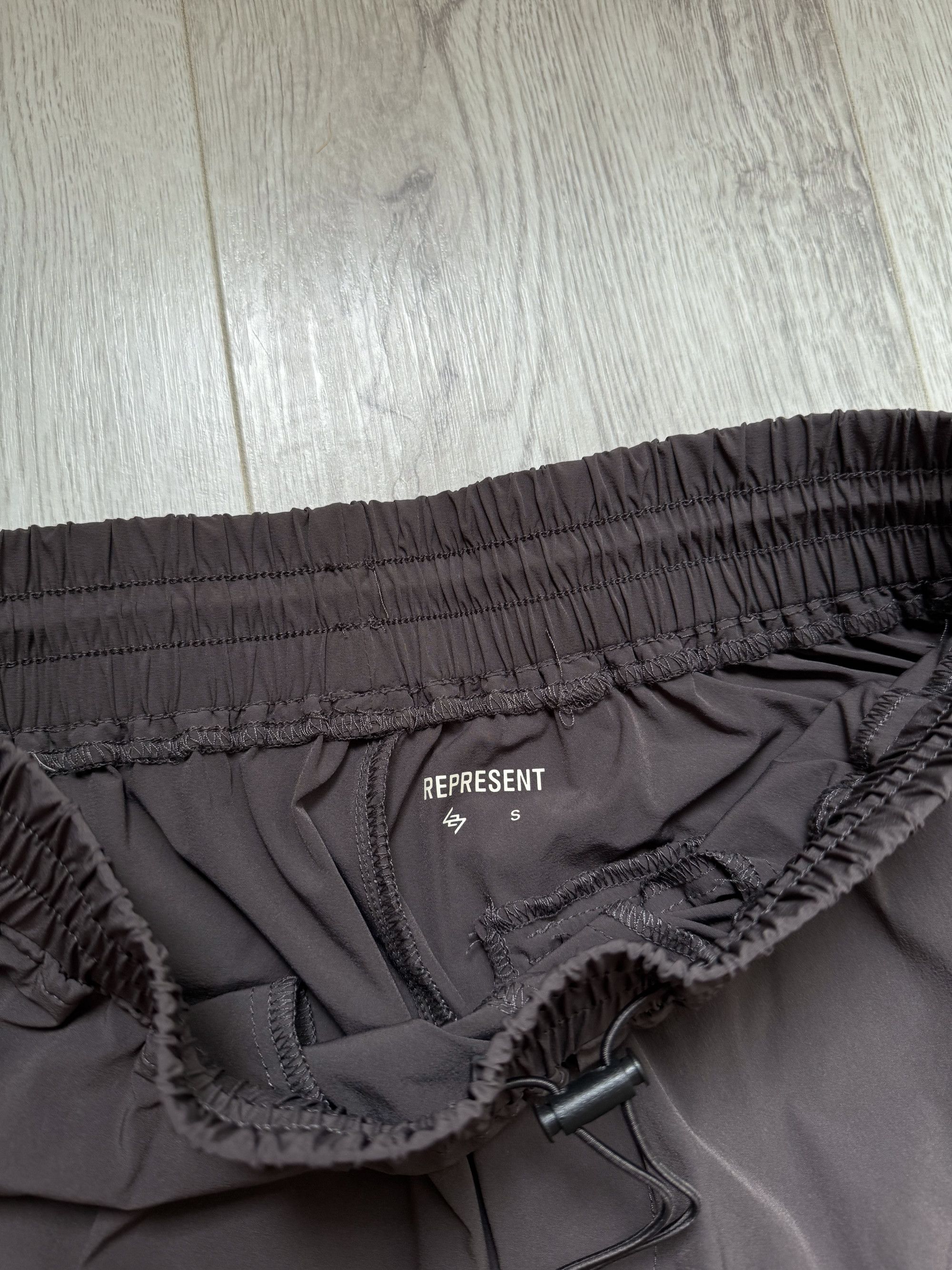 Represent Clo. Men's 247 Military Tech Cargo Trousers Size S Pants Size US 28 / EU 44 - 4 Thumbnail