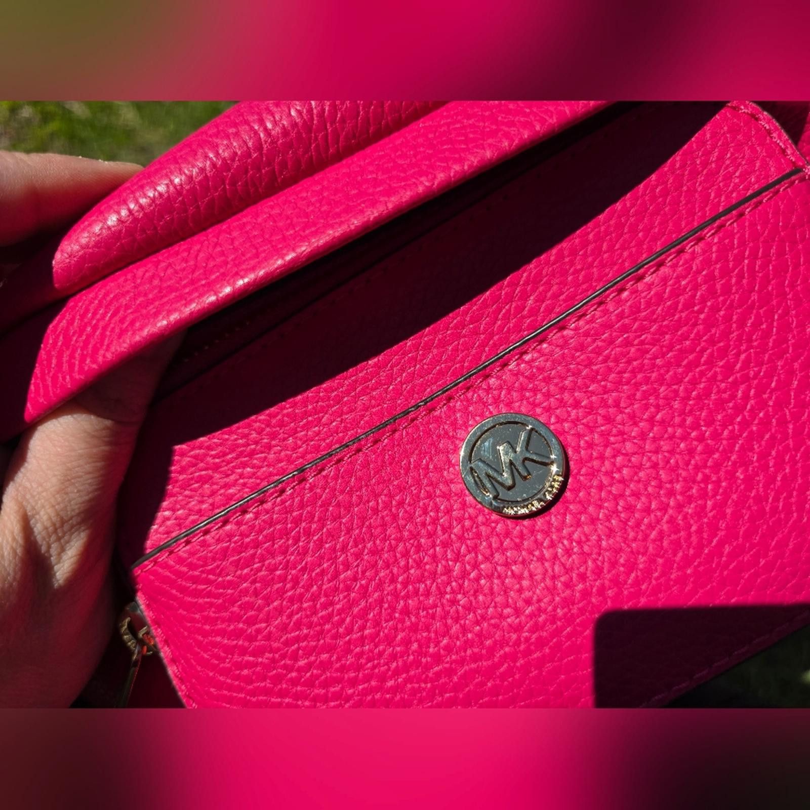 Michael Kors Michael Kors Pink Maisie Large Pebbled 2-in-1 Sling Pack Size ONE SIZE - 10 Thumbnail